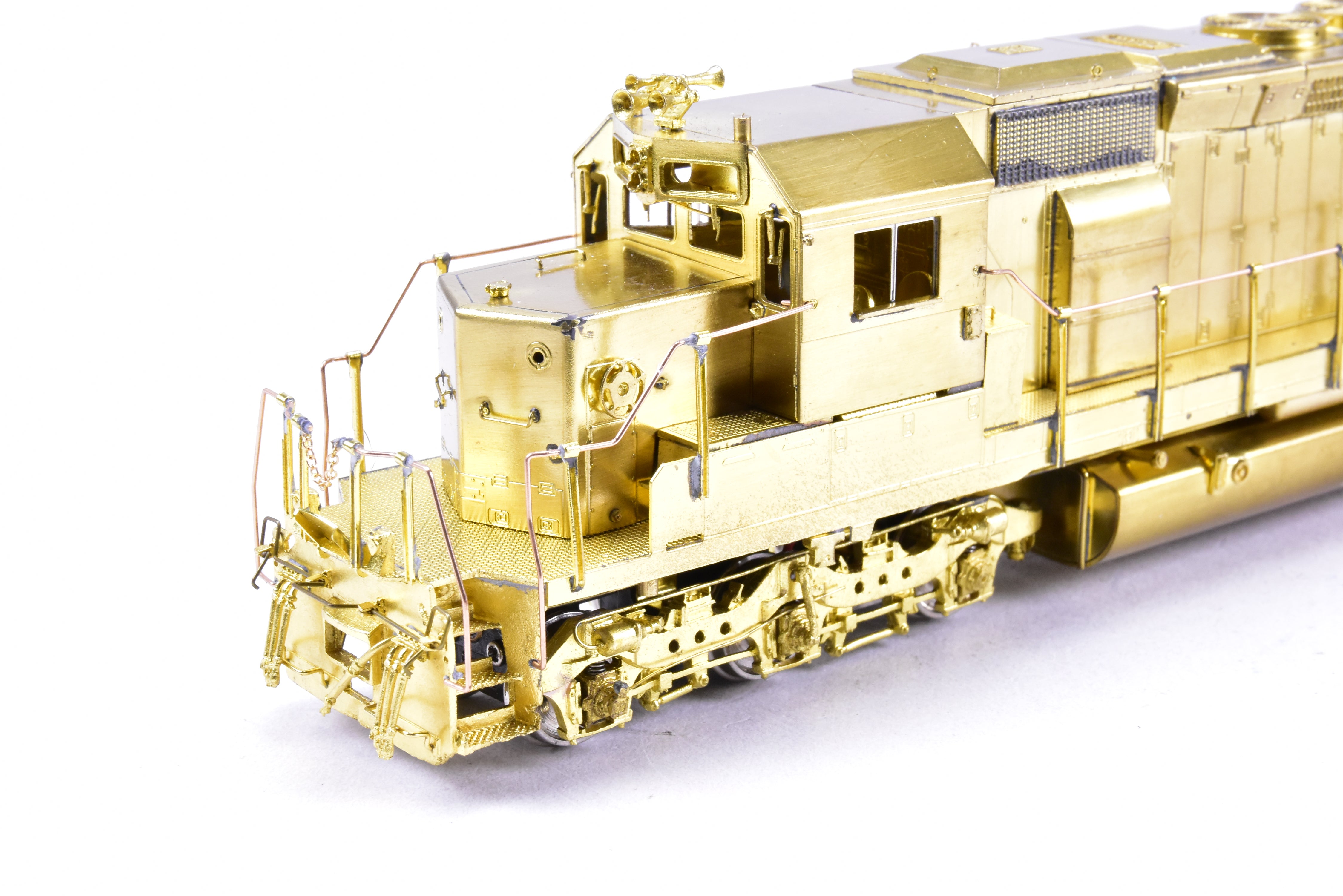 HO Brass OMI - Overland Models L&N EMD SD40-2 #8100 - 8241 with Extended Brakes
