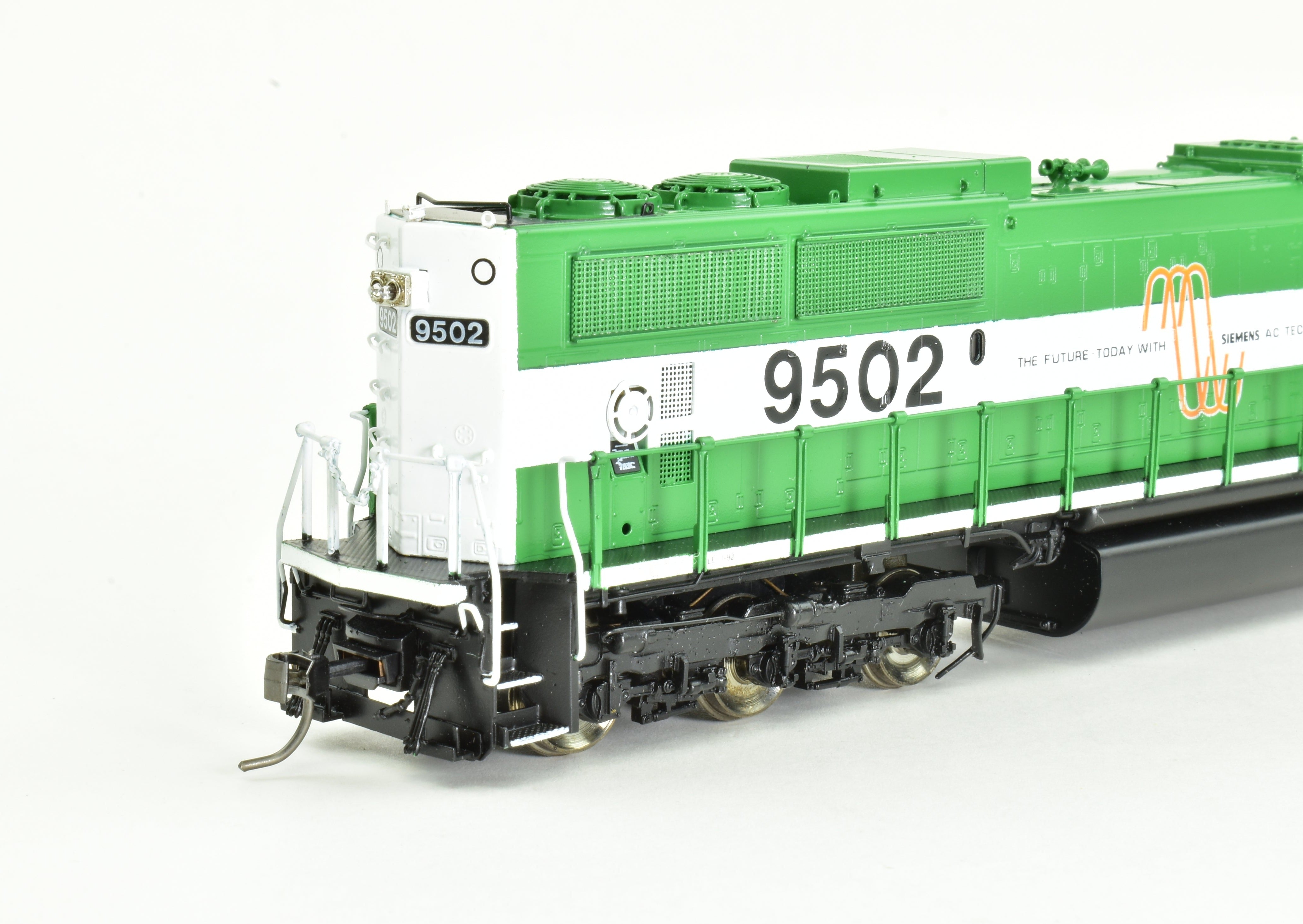 HO Scale Brass BN SD60MAC FP No. 9502 by Overland Models with HTCR Trucks