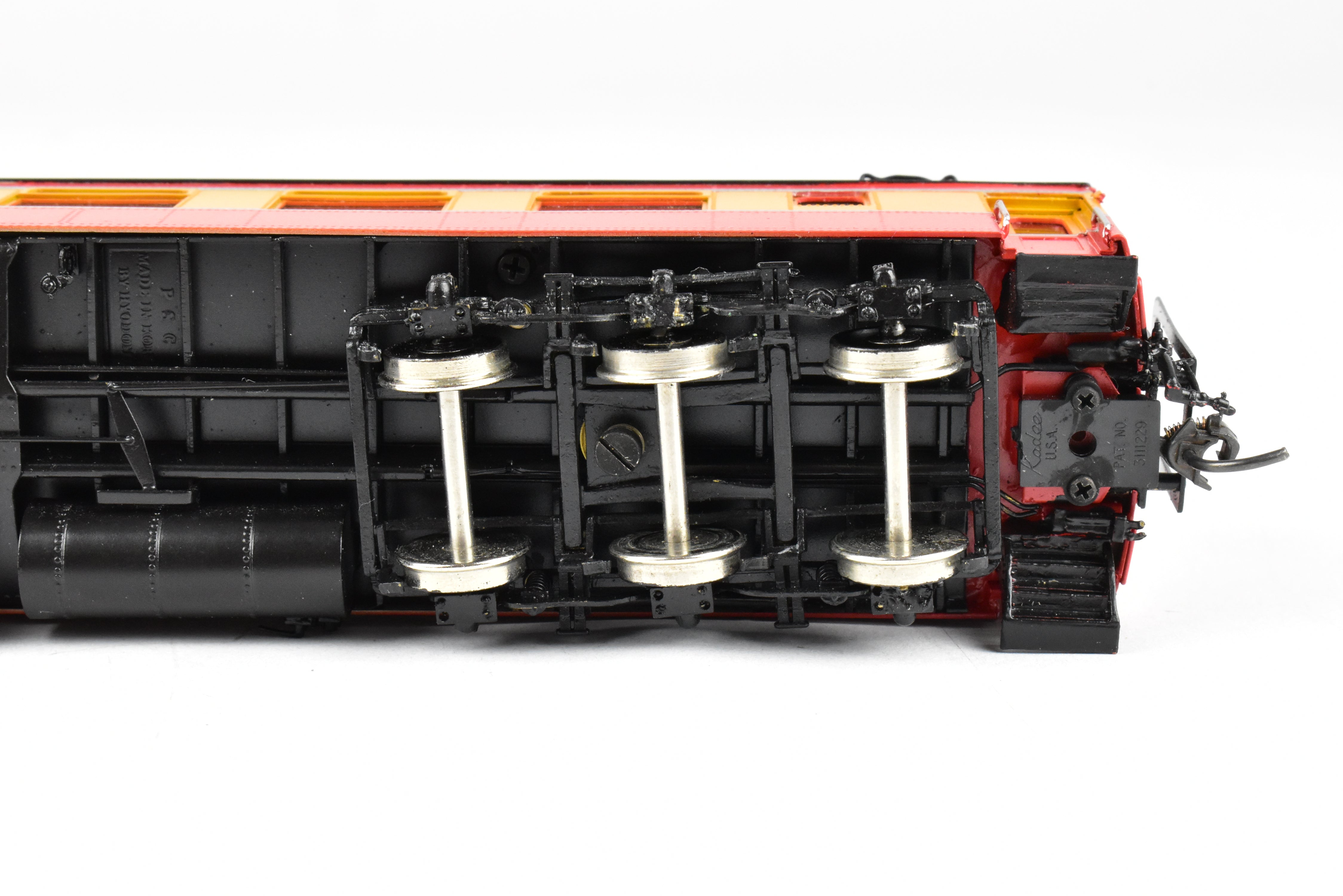 HO Scale Brass Precision Scale Co. Model - Southern Pacific Harriman CS 72' Observation Car of Class 70 - O - 1 in Daylight Scheme, Custom Painted and Lettered #2804