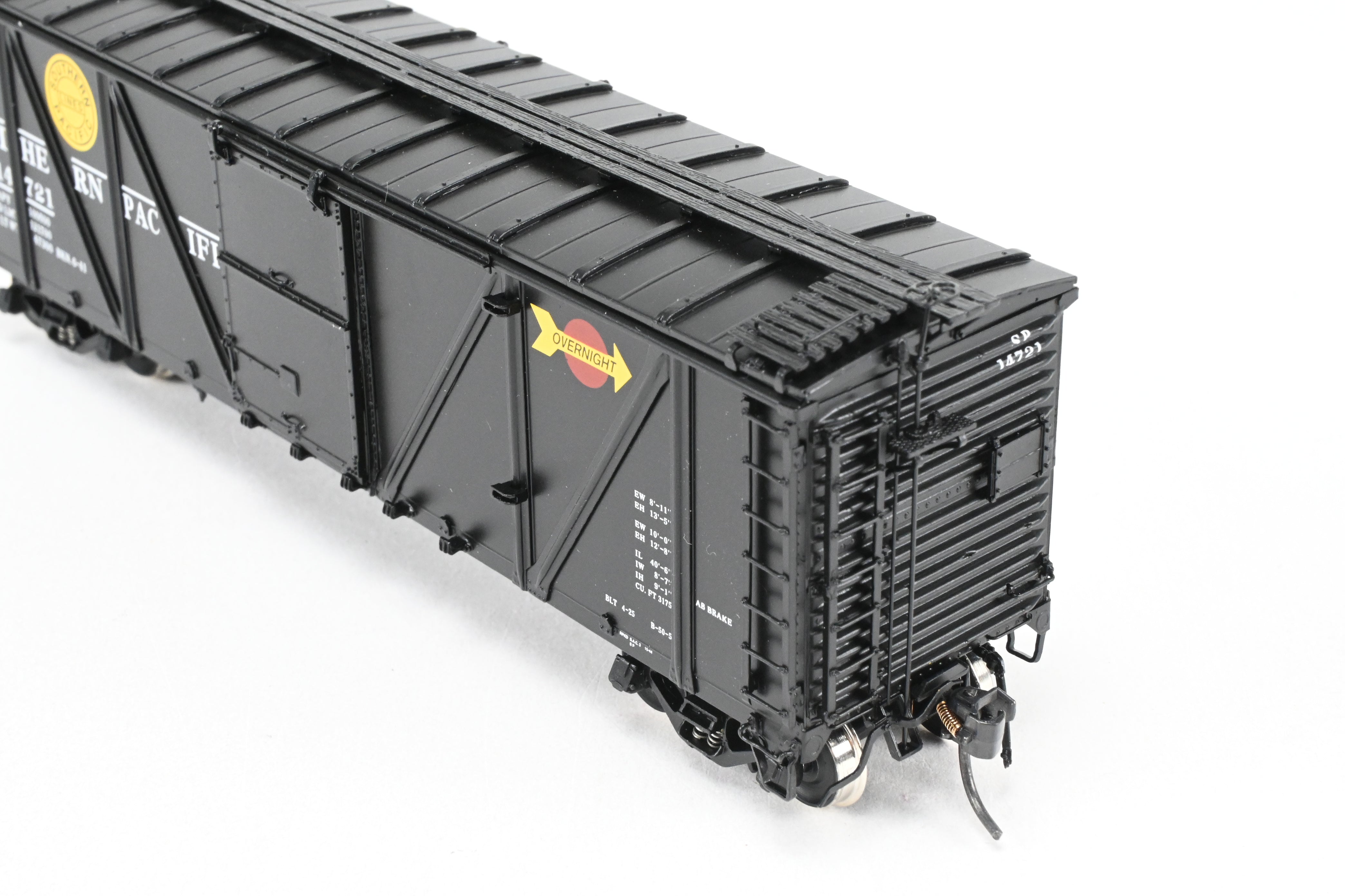 HO Scale Brass Box Car - Challenger Imports SP - Southern Pacific Class B - 50 - 15 Outside Braced Steel Sheathed Box Car with Murphy Radial Roof, Factory Painted for Overnight Service #14721