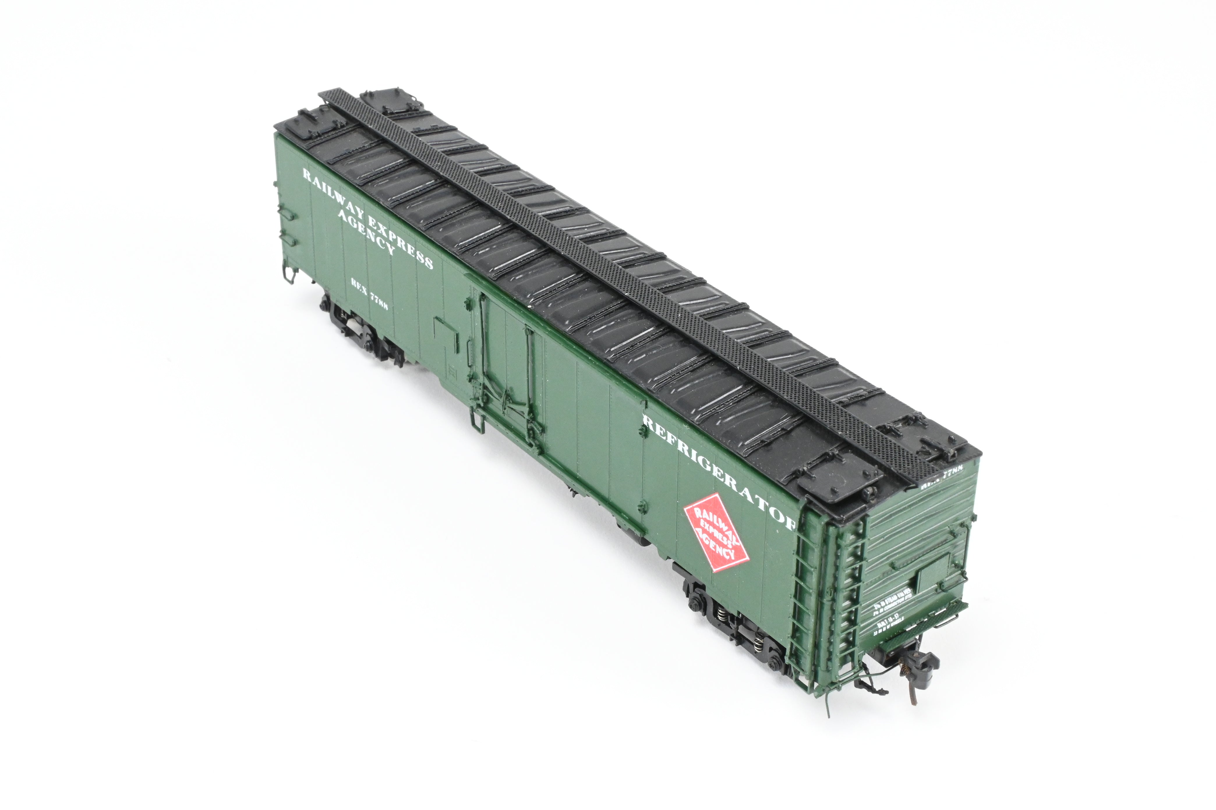 High - Quality HO Scale Brass CIL - Challenger Imports REA - Railway Express Agency 52 - Foot Steel Express Refrigerator Car Model FP