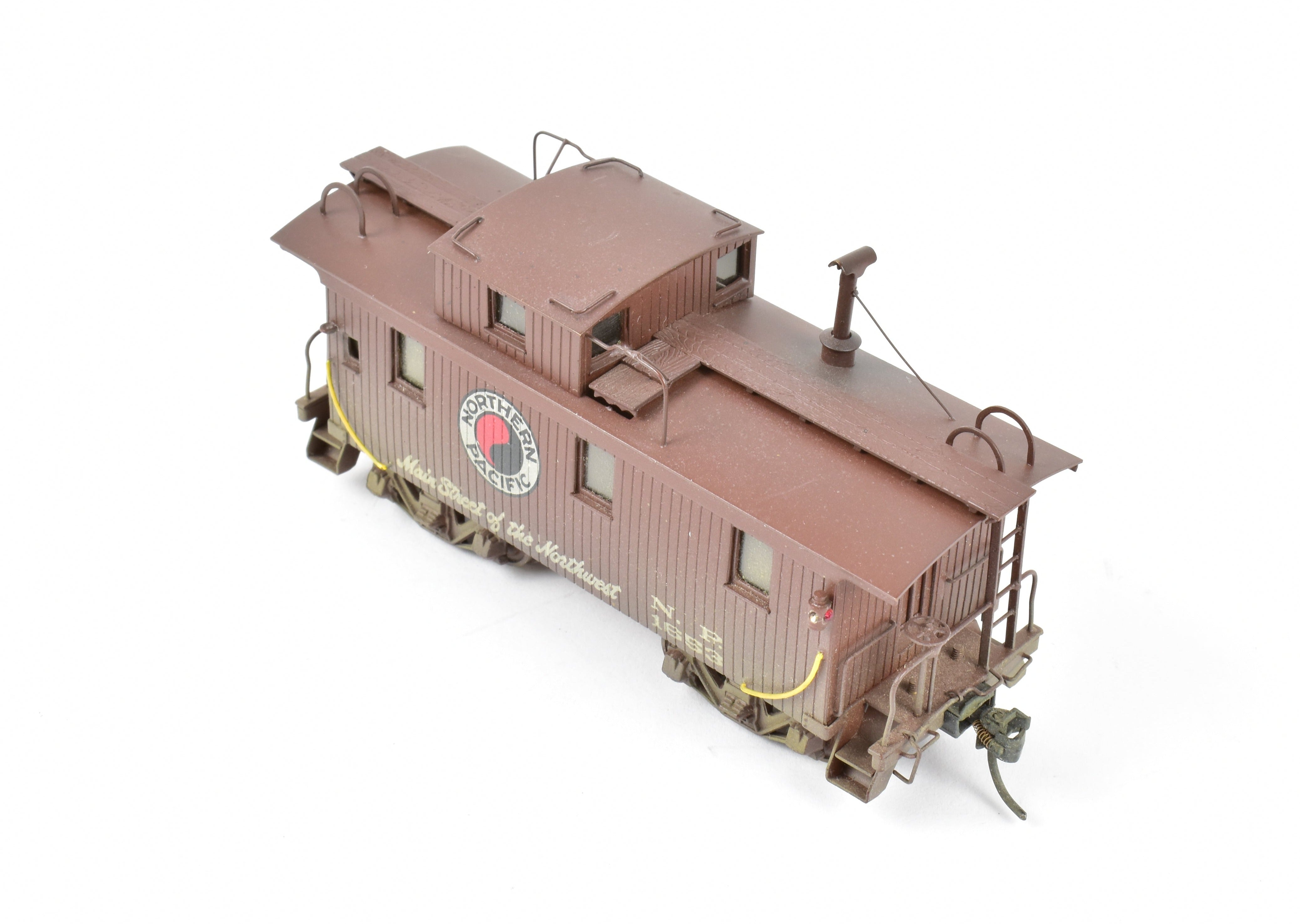 HO Scale Brass PFM - United Custom - Painted Northern Pacific Wood Caboose Model for Train Enthusiasts