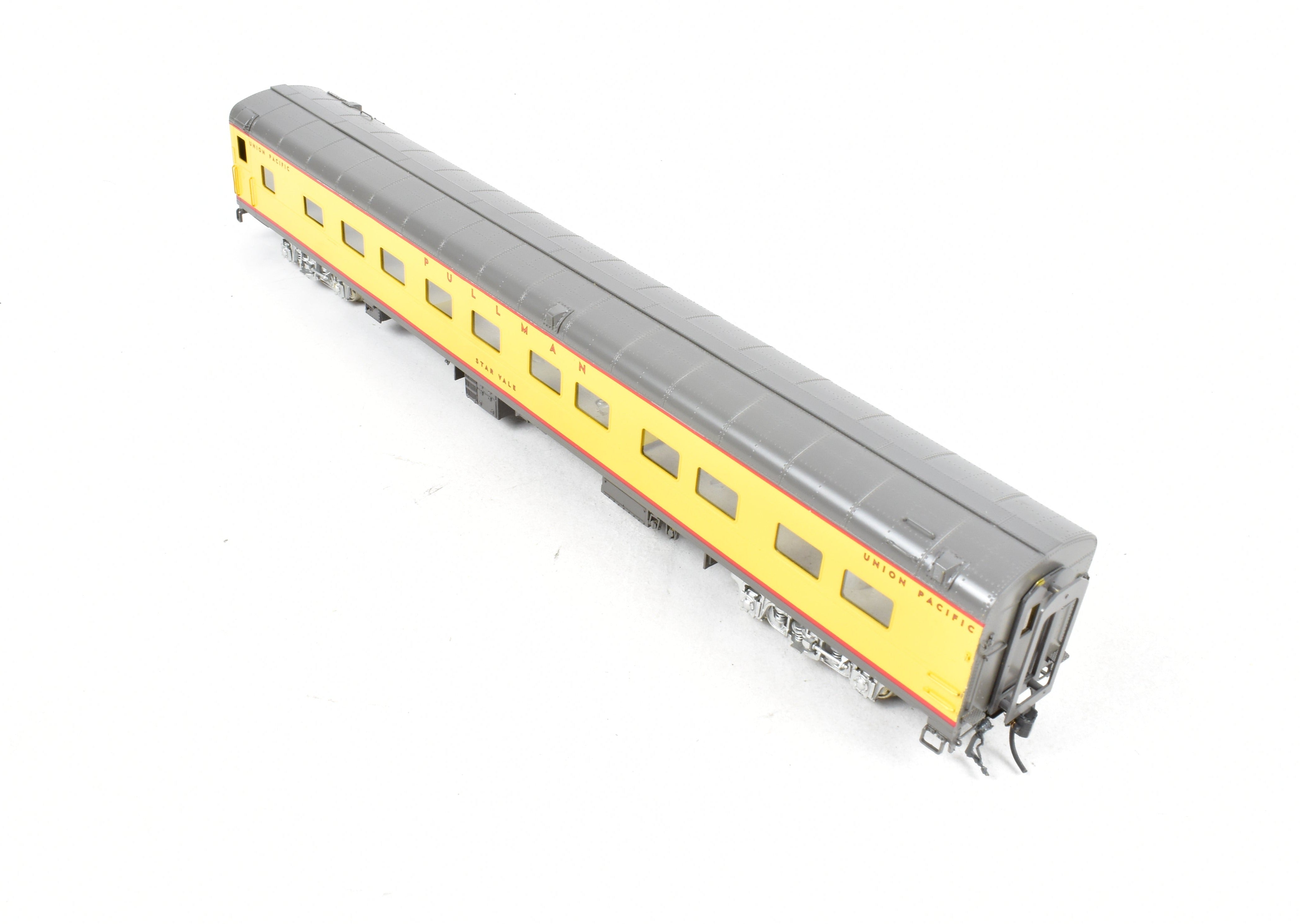 High - Quality HO Scale Brass Union Pacific Star Vale 11 - Bedroom Star Series Sleeper Model by Wasatch Model Co., Professionally Painted