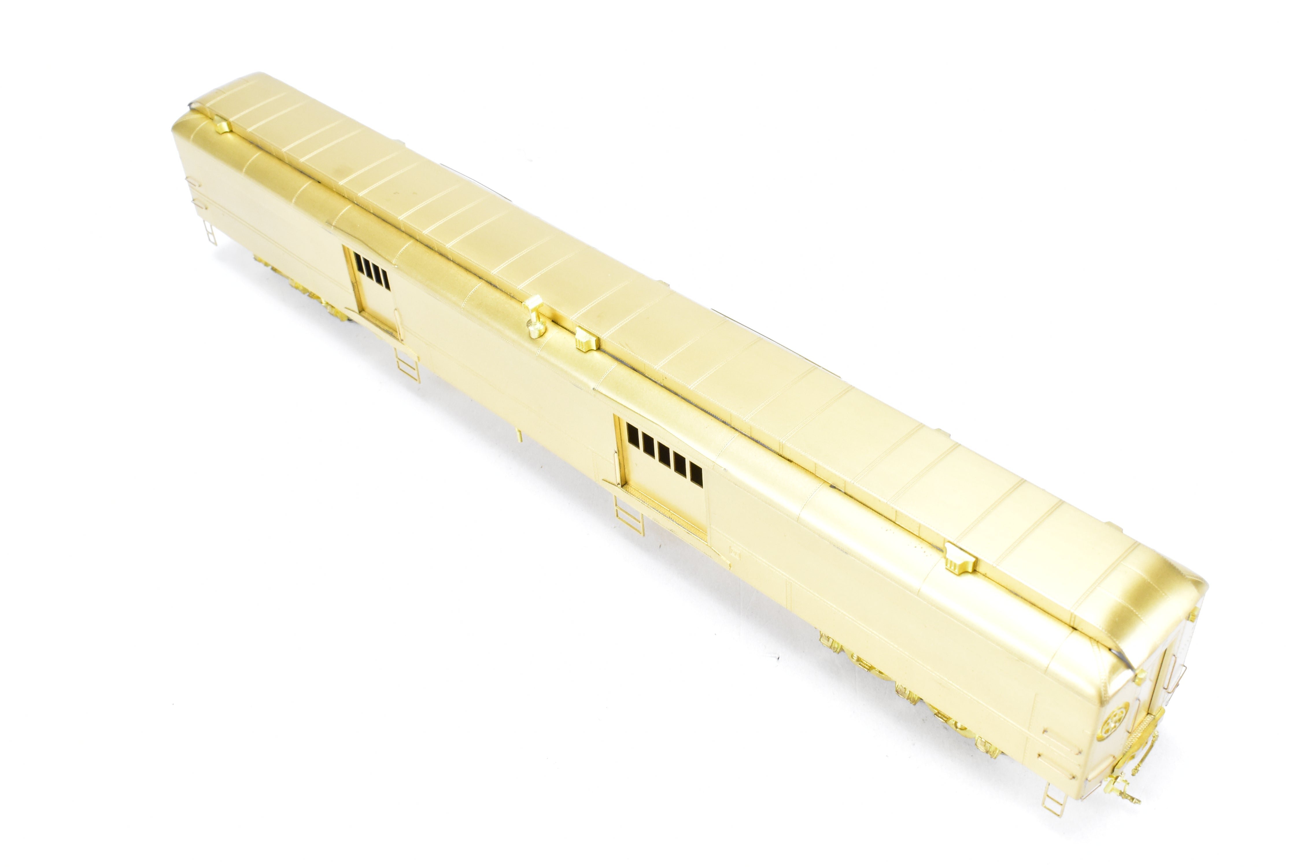 HO Scale Brass Cascade Models Great Northern (GN) Baggage Car Original Version with Square Ends and Wood Doors, Model Numbers #475 - #486
