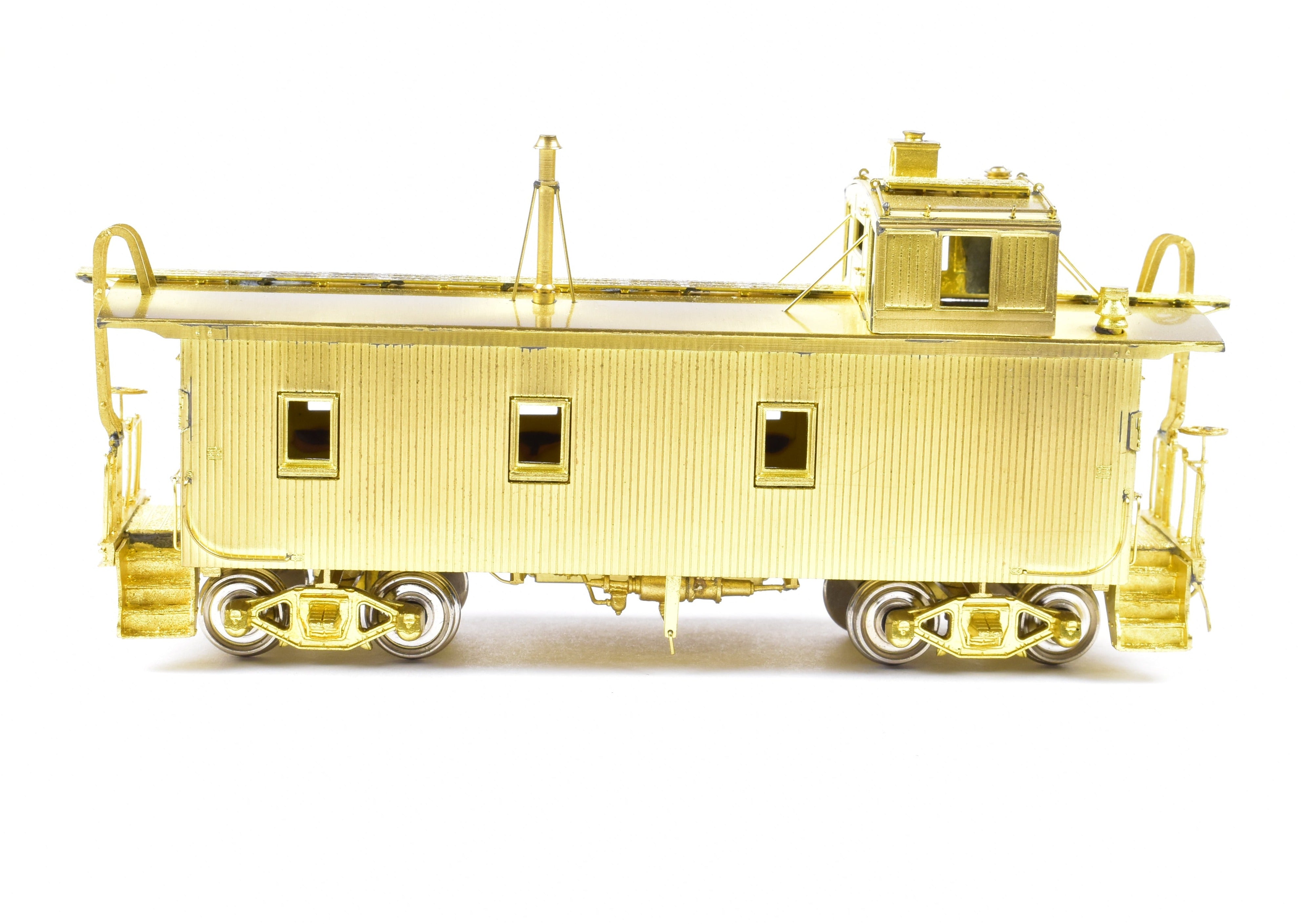 HO Scale Brass Union Pacific CA - 1 Wood Caboose Model #3270 by Overland Models, Inc. with High - End Cupola