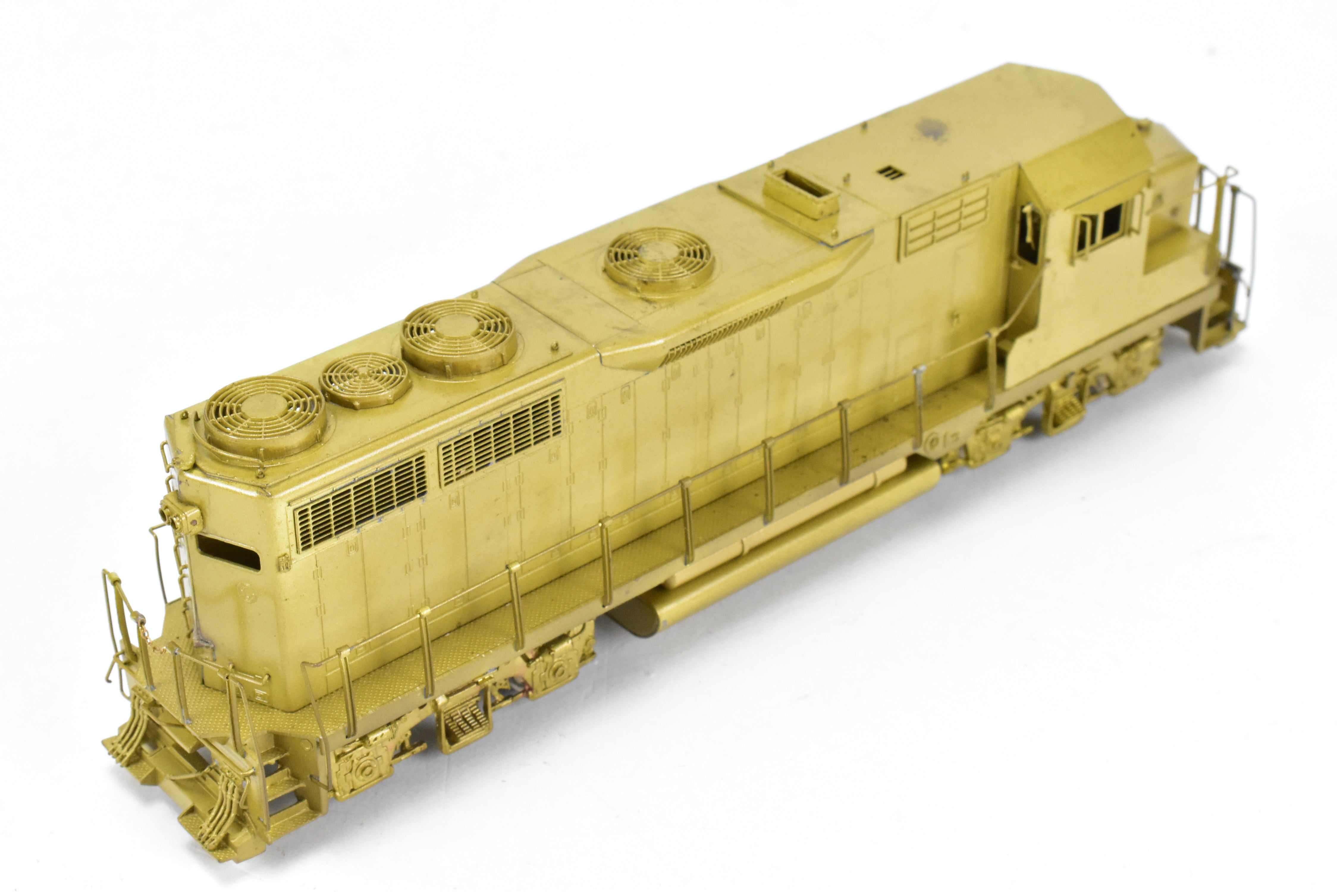 HO Scale Brass Model Train - Overland Models Inc. EMD GP35 Locomotives of Various Roads with Dynamic Brakes and Nose - Mounted Headlight in N Scale