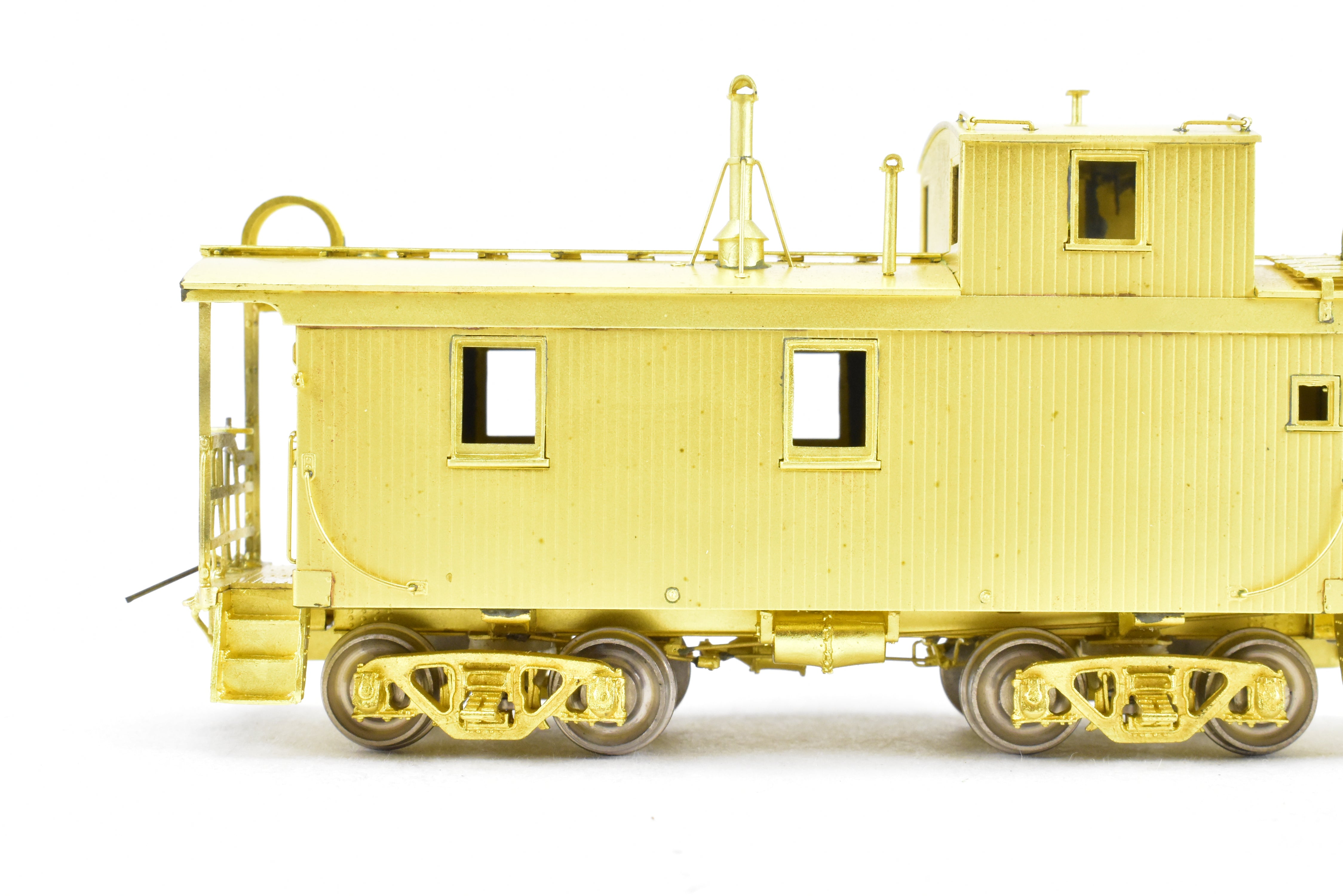 HO Scale Brass Model W&R Enterprises Northern Pacific 24-Foot Wood Caboose #1700 Series from the Steam Era