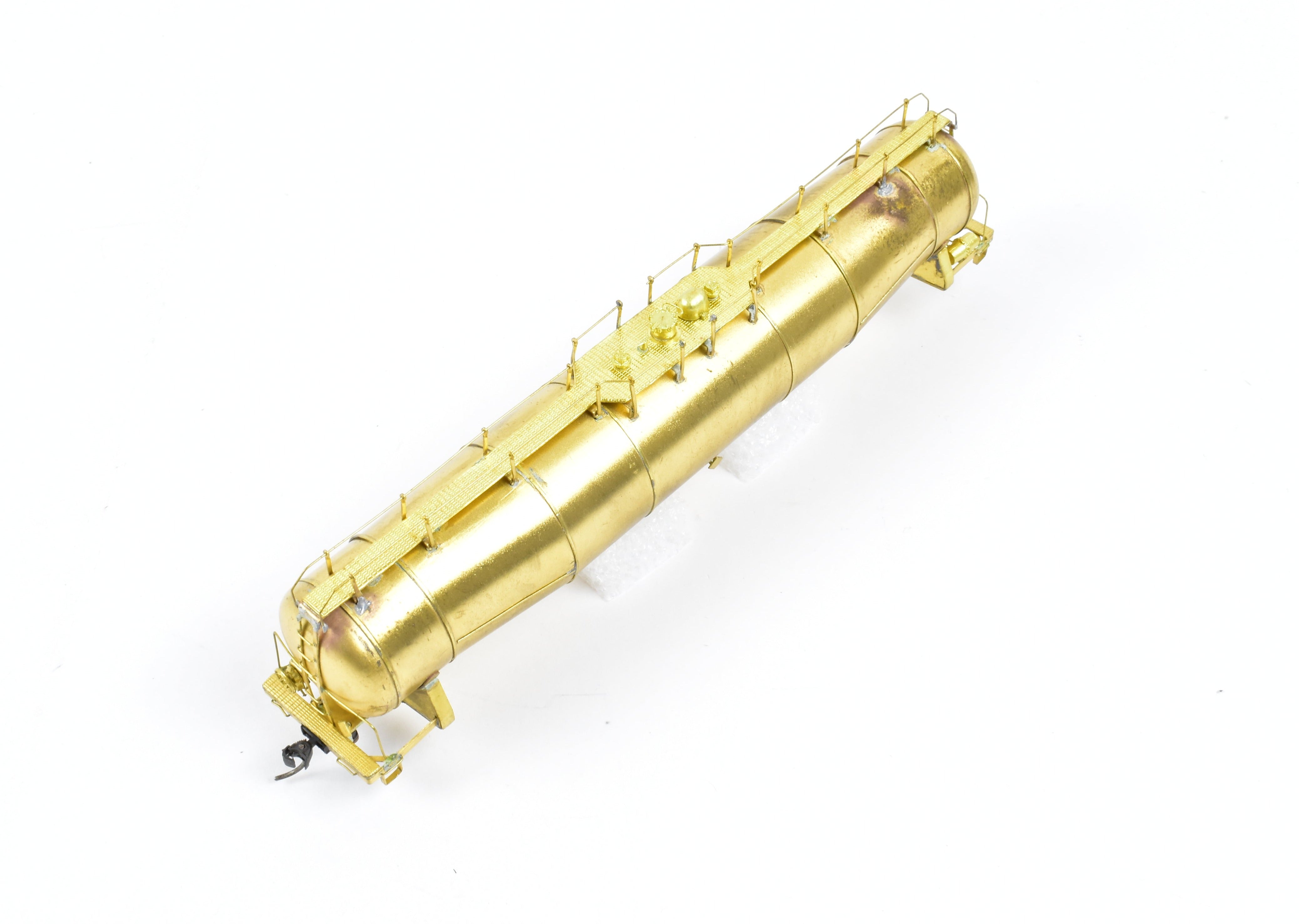 HO Brass Alco Models ACF 29,000 Gallon Unpainted Tank Car without Trucks