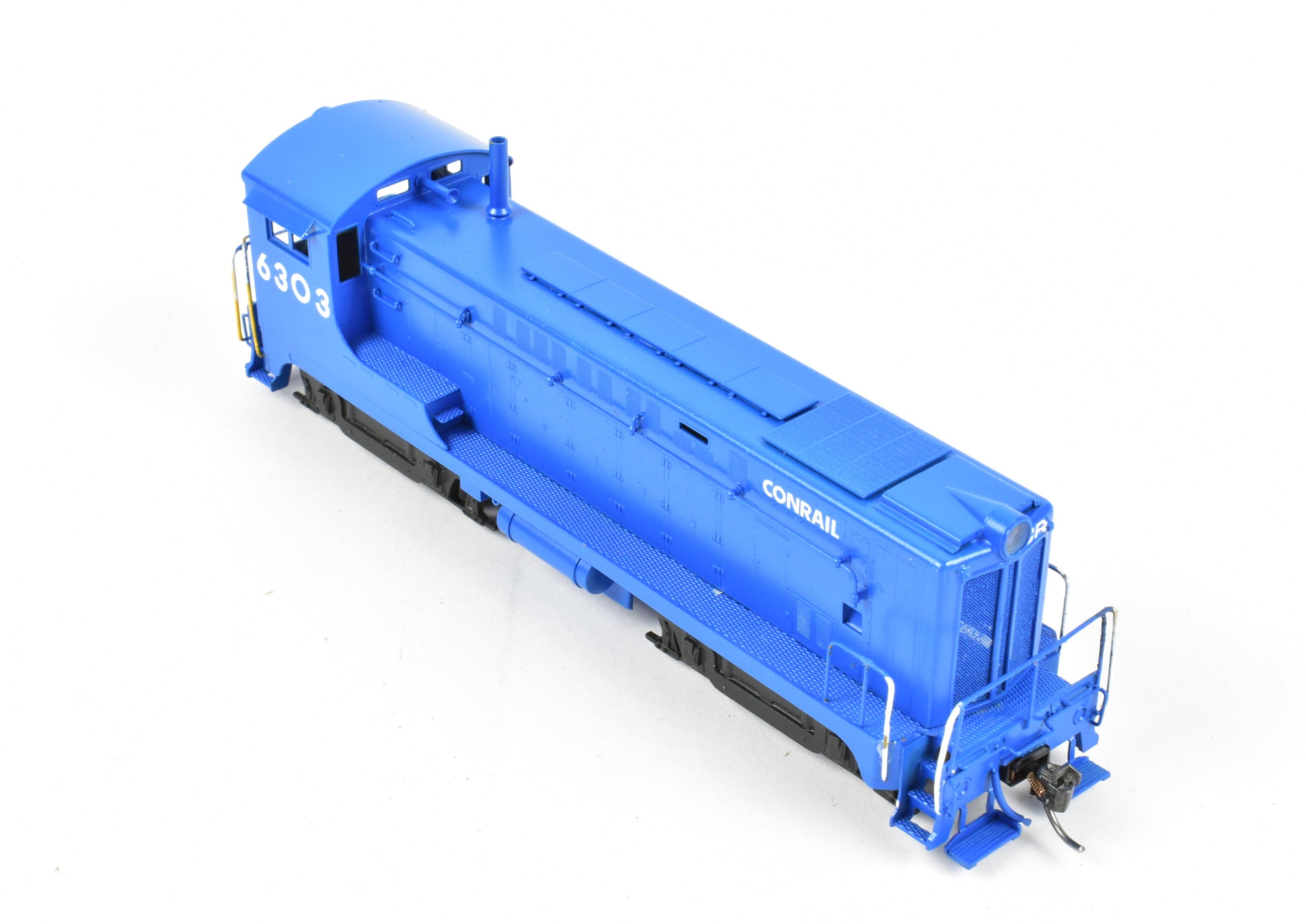 High - Quality HO Scale Brass Hallmark Models Custom - Painted Conrail Baldwin VO - 1000 Diesel Switcher Model