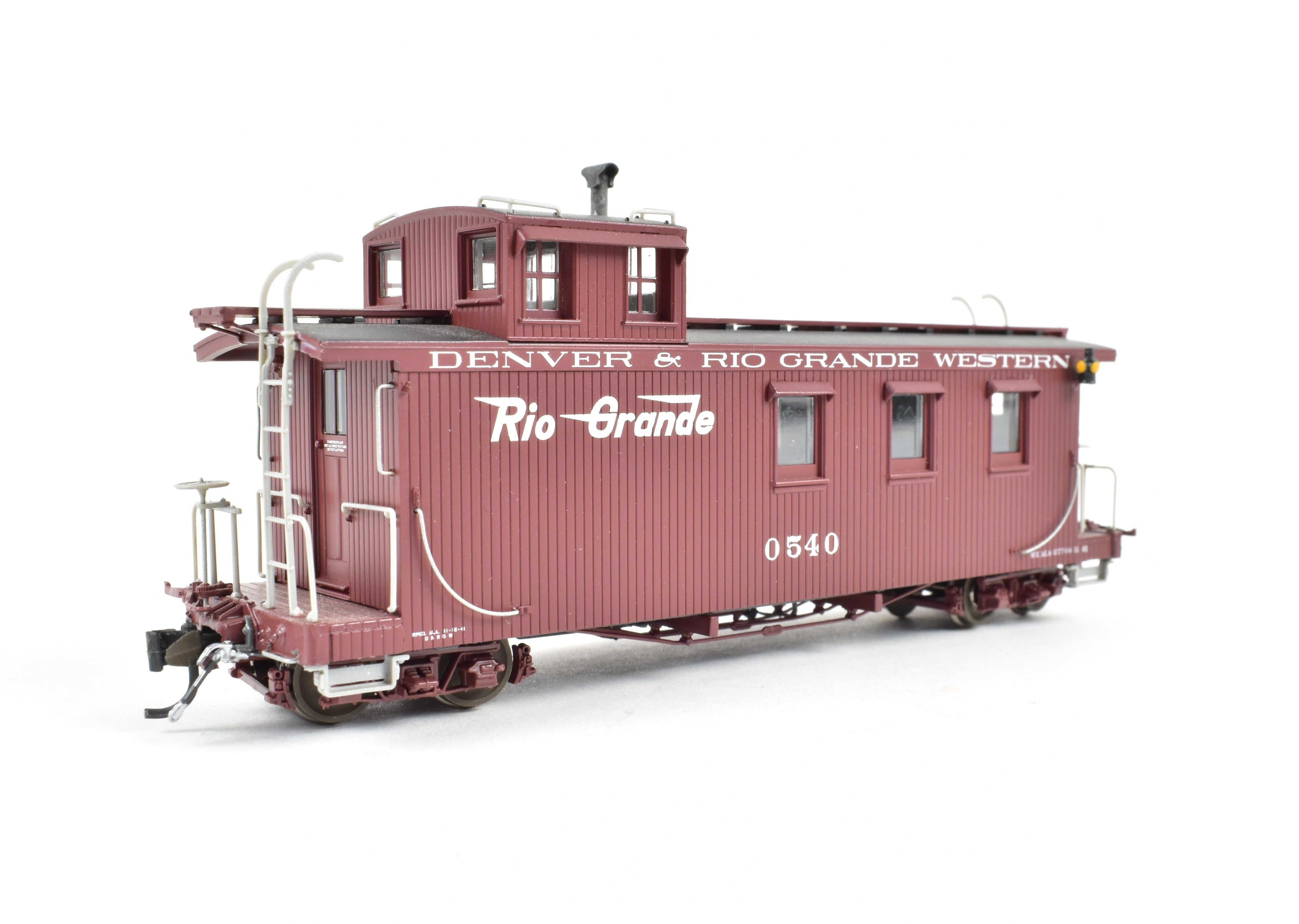 HOn3 Scale Plastic Model - Blackstone Models' Denver & Rio Grande Western Long Caboose, Factory Painted in Rio Grande Flying Herald, No. 0540