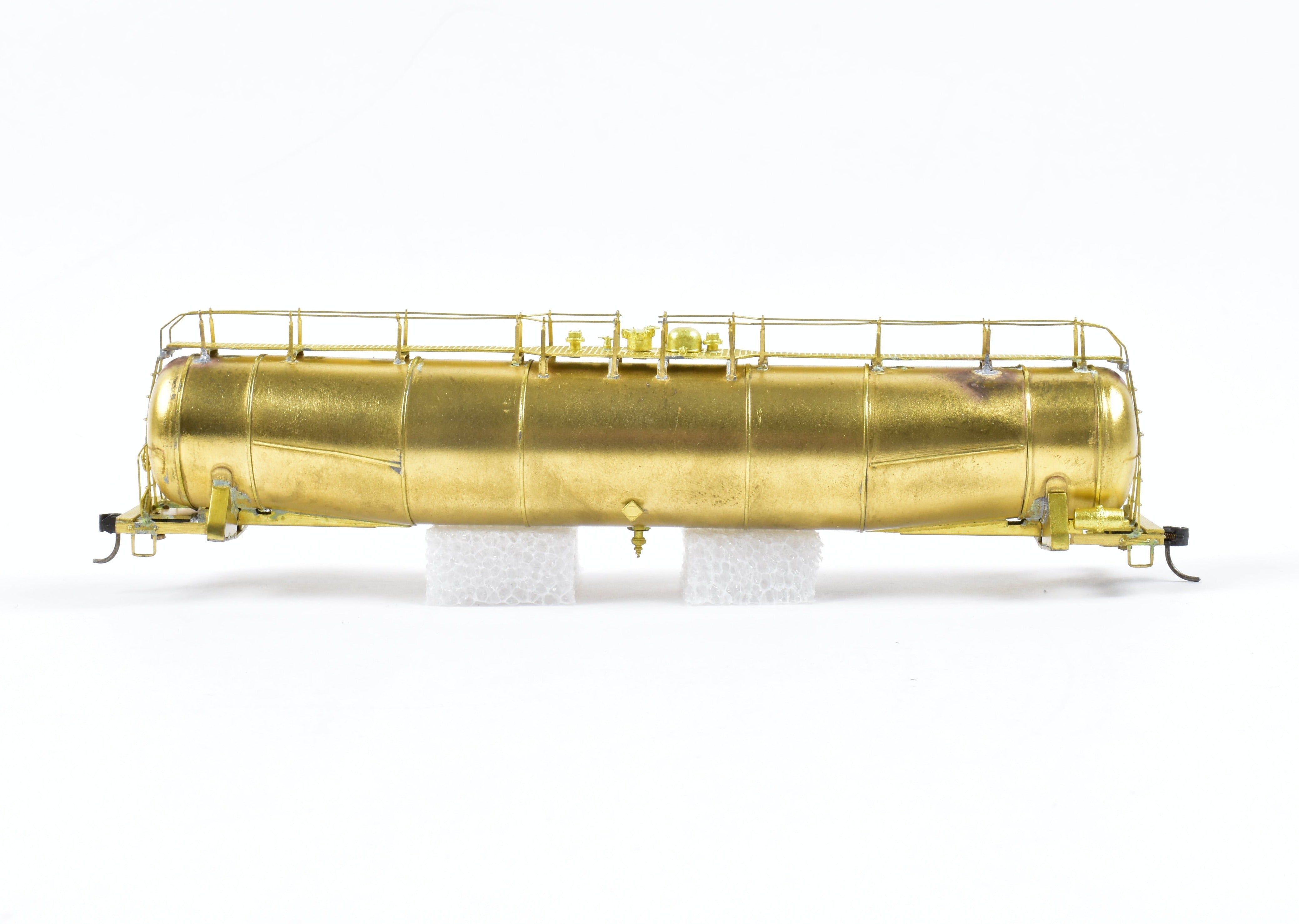 HO Brass Alco Models ACF 29,000 Gallon Unpainted Tank Car without Trucks