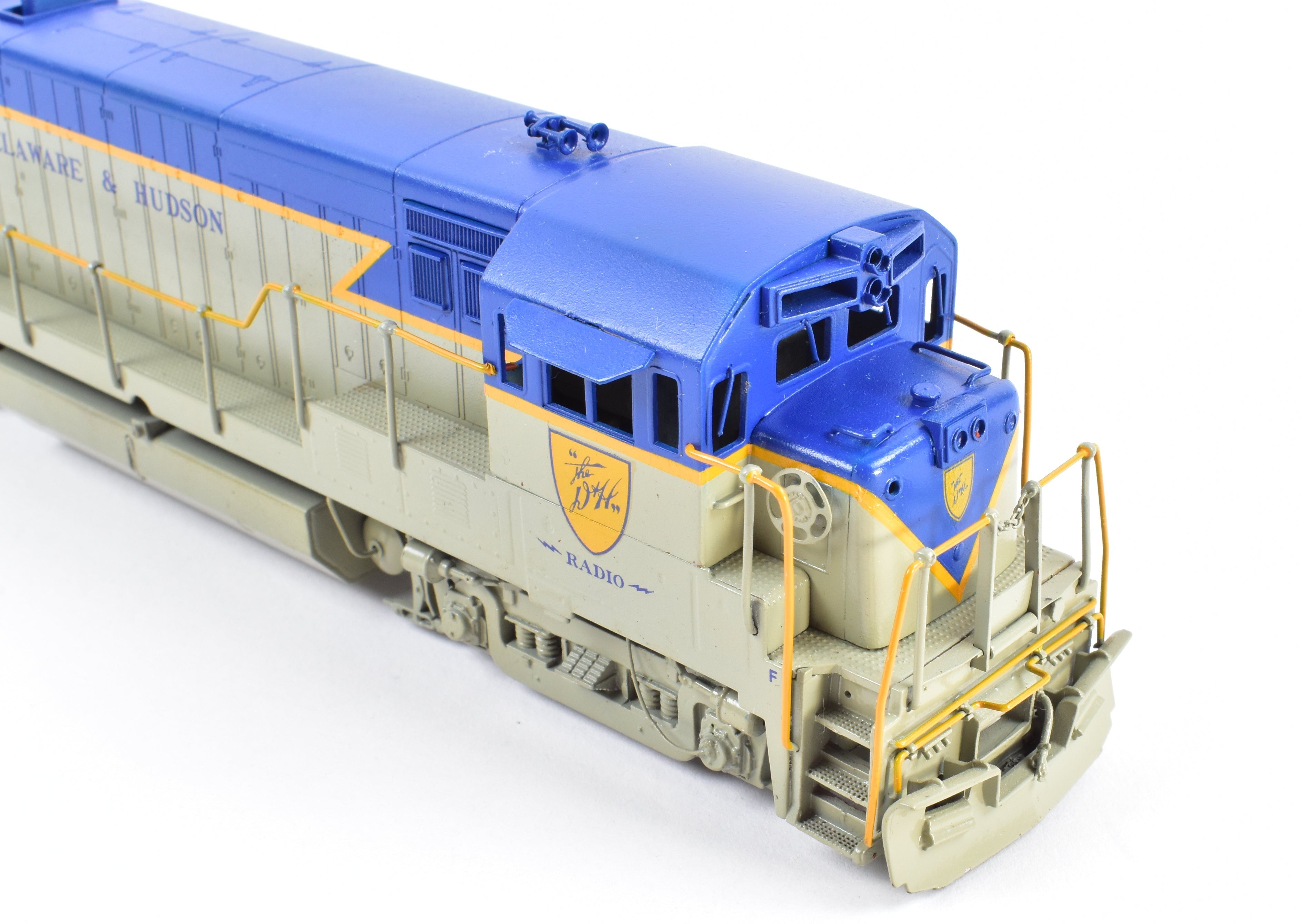 Custom Painted HO Brass Delaware & Hudson GE U-30B 3000 HP Road Switcher No. 311