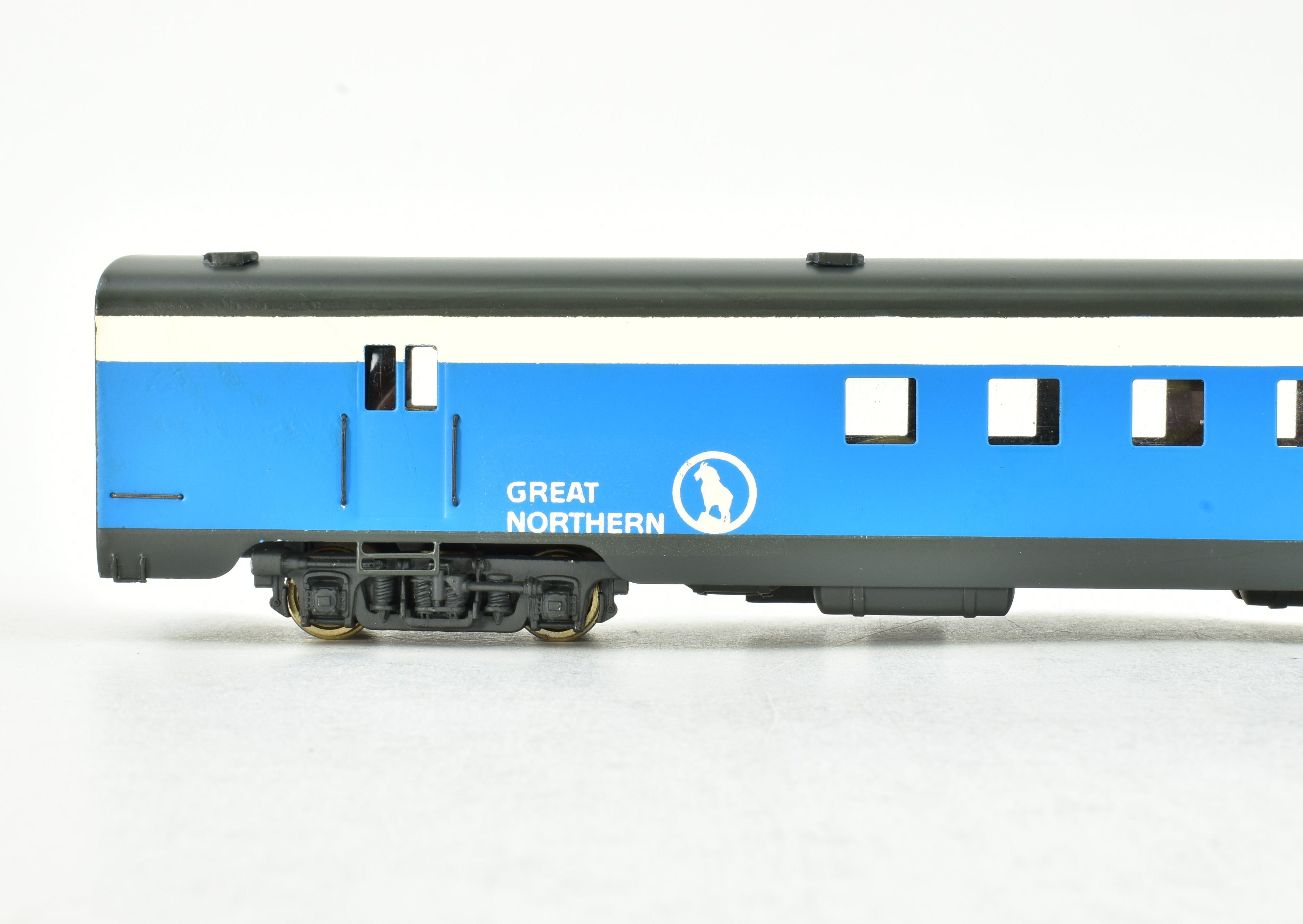 HO Scale Brass Great Northern 5-Car Big Sky Blue Passenger Set by Westside