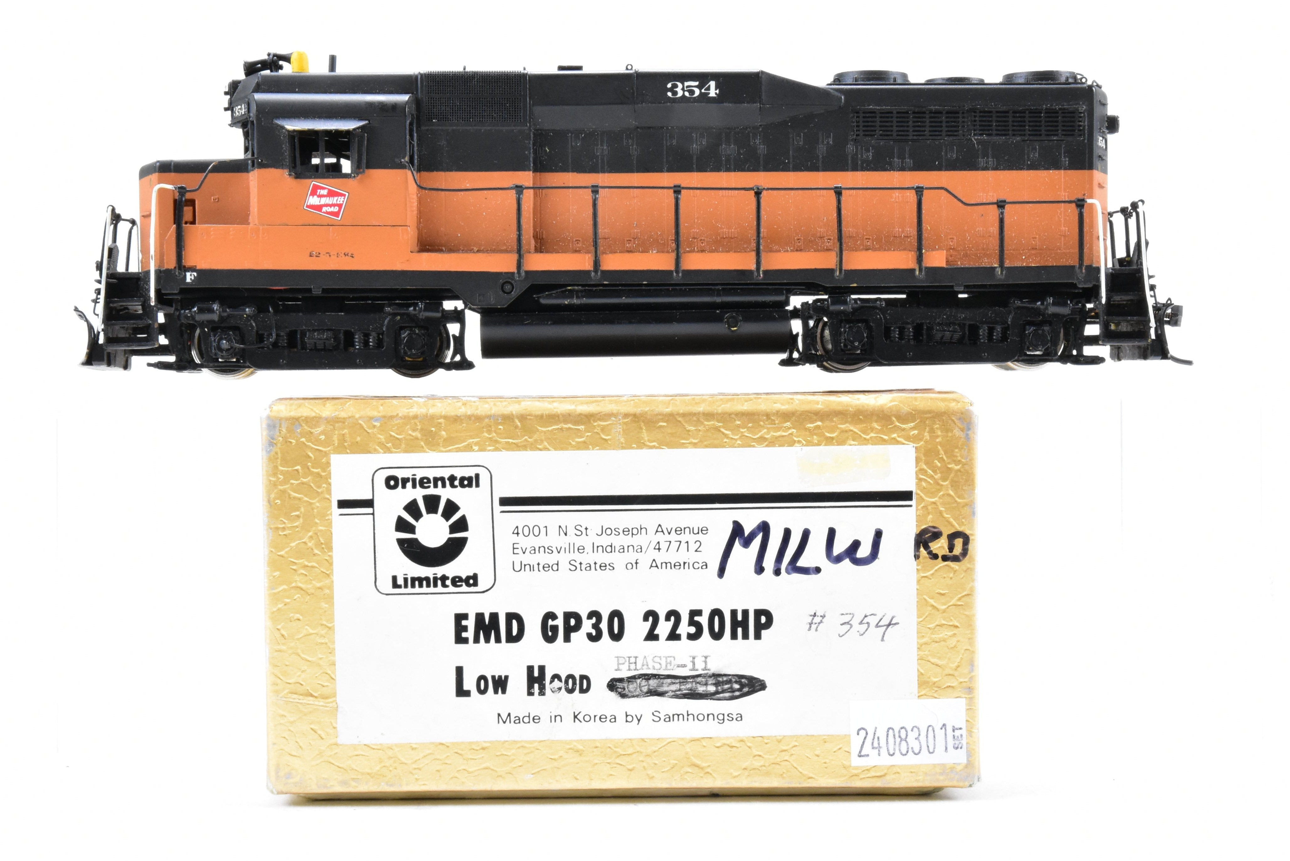 HO Scale Brass Oriental Limited Milwaukee Road EMD GP30 PH II 2250HP Model #354