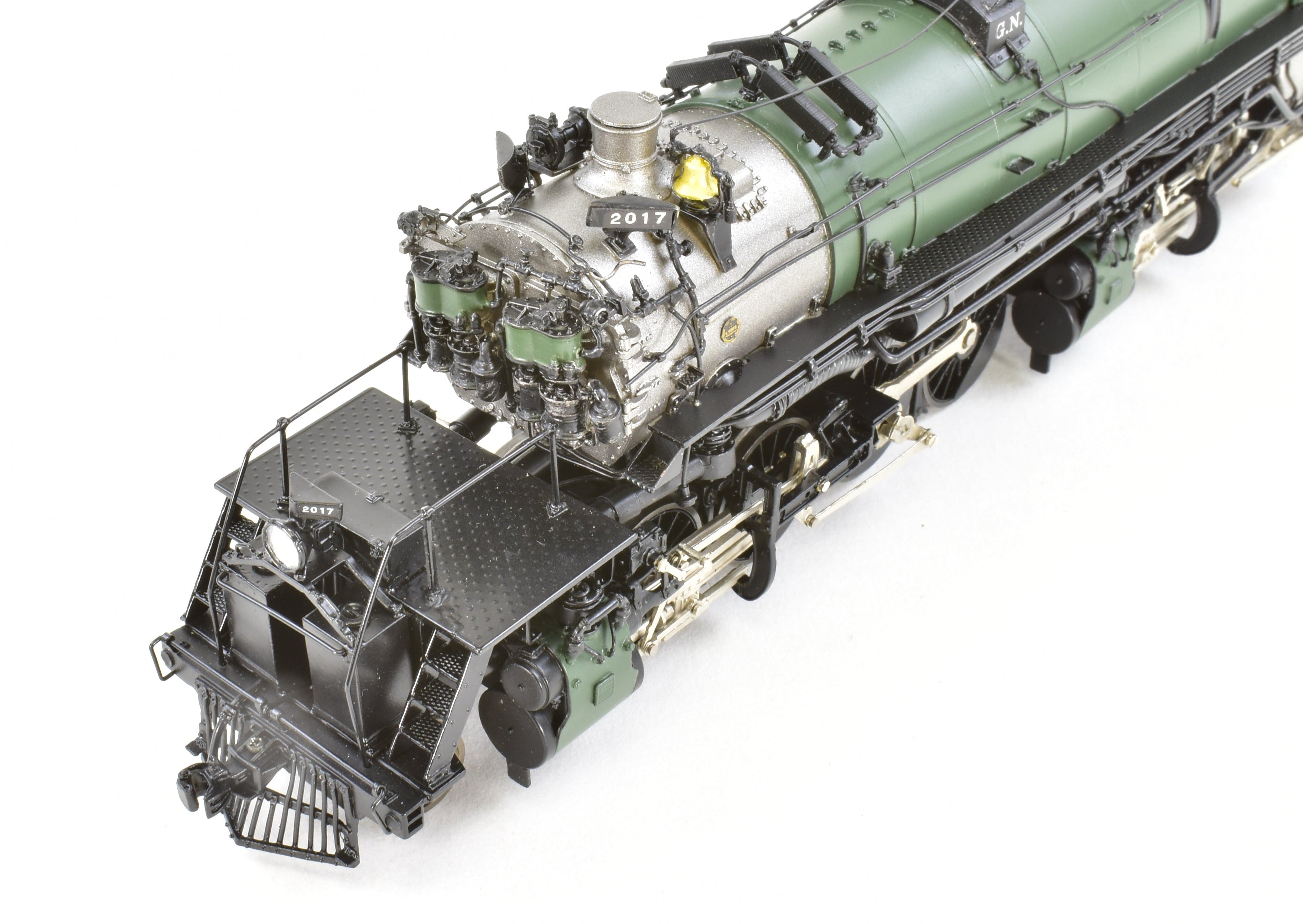HO Scale Brass Model Train by Precision Scale Co. - Great Northern Class N - 3 2 - 8 - 8 - 0 FP in Glacier Park Scheme