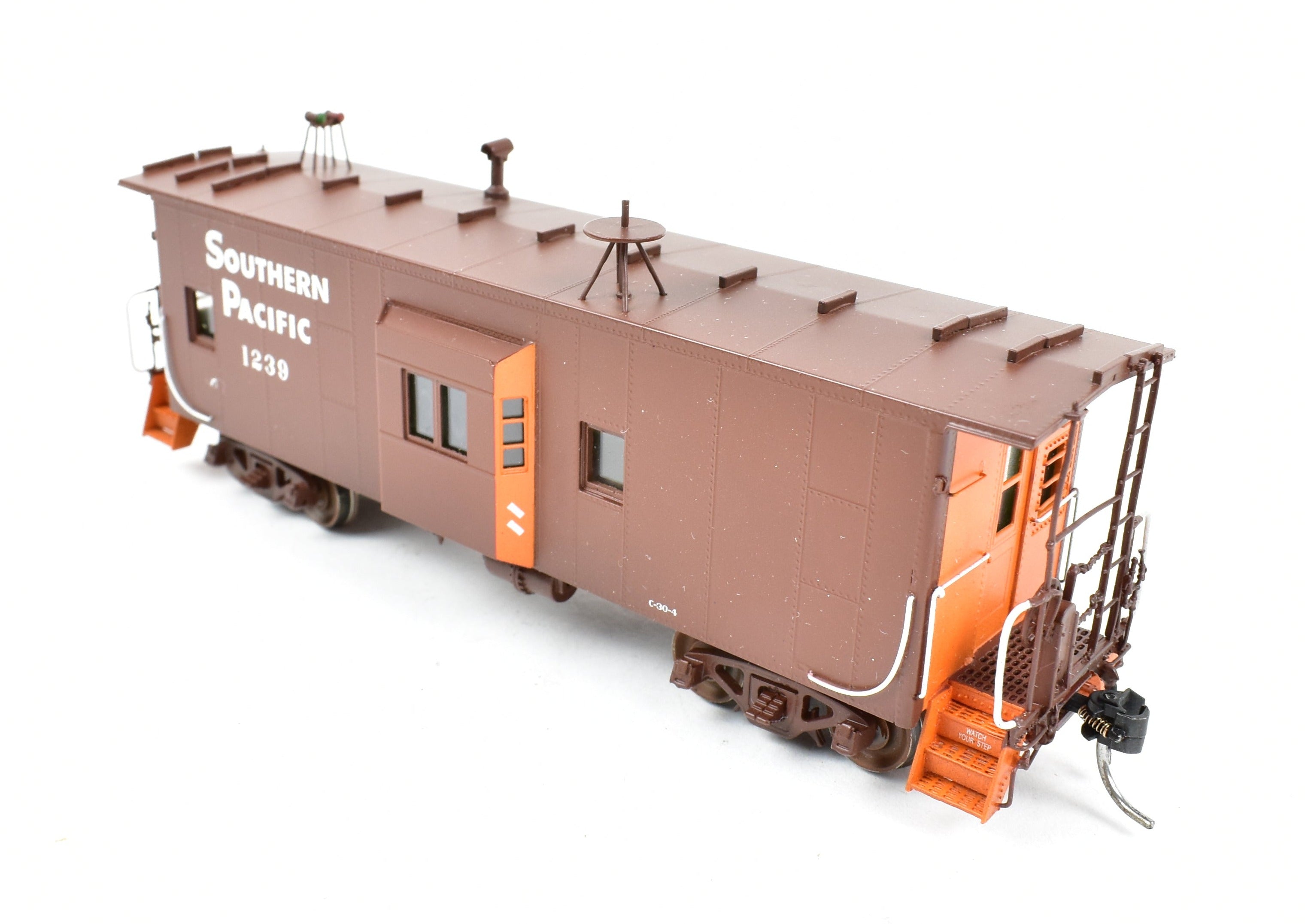 2002 HO Scale Brass Southern Pacific C-30-4 Caboose FP No. 1239 by Challenger Imports