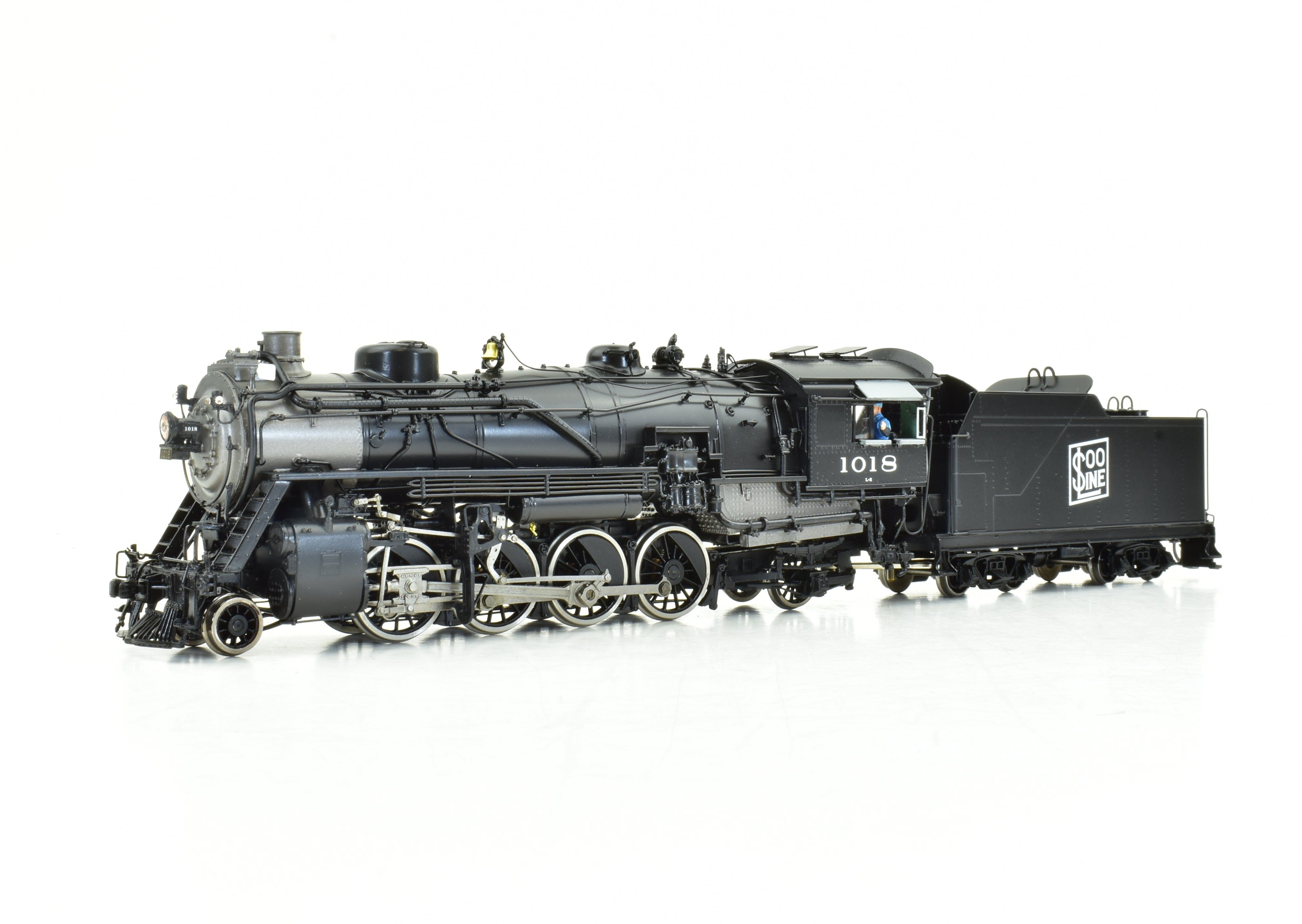 HO Scale Brass Model Train - Division Point Soo Line L2 2-8-2 Factory Painted Locomotive with #1018 Design