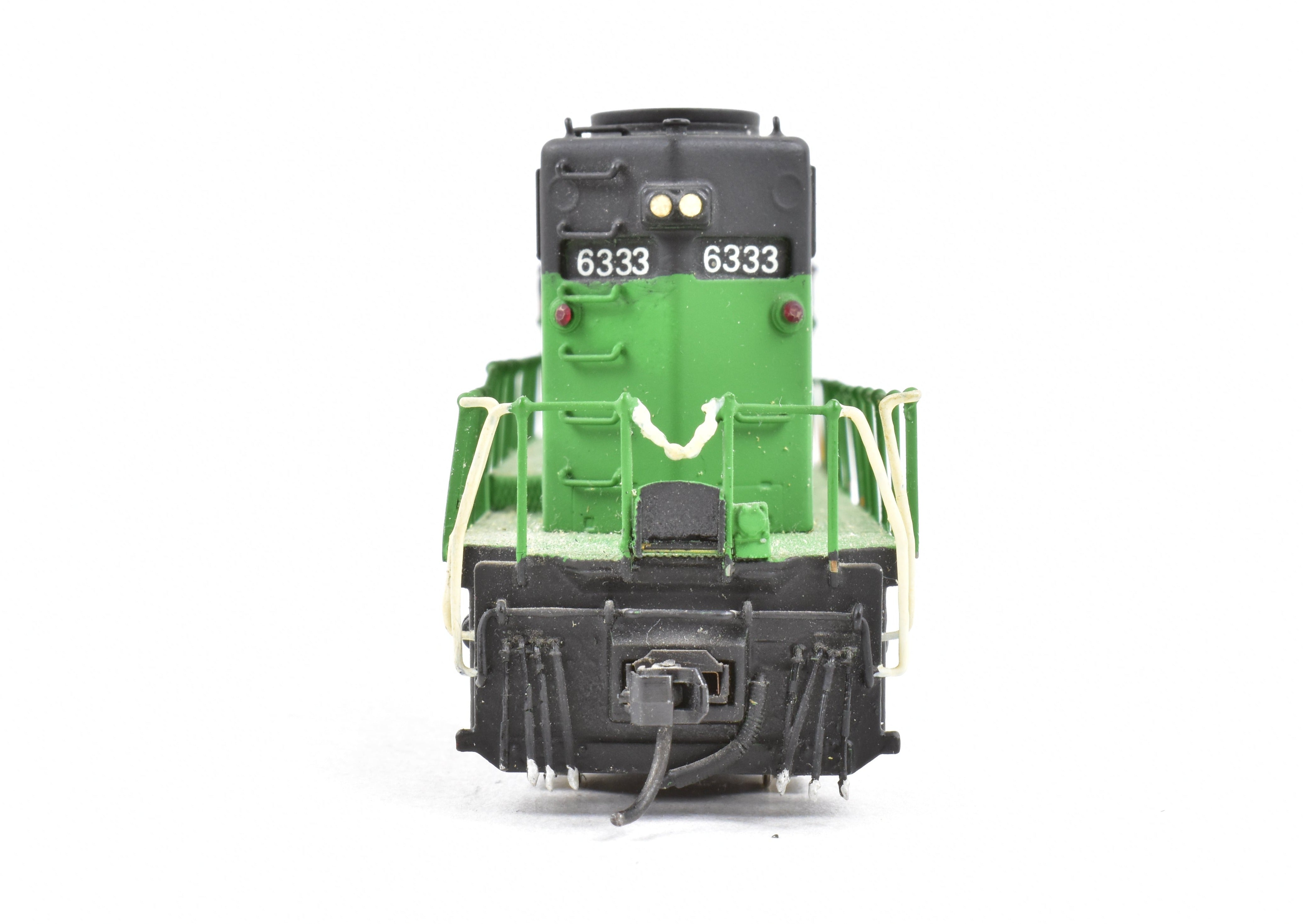 HO Scale Brass Alco Models Burlington Northern EMD SD40 - 2 Diesel Locomotive with Custom Painting and Incorrect Packaging Box