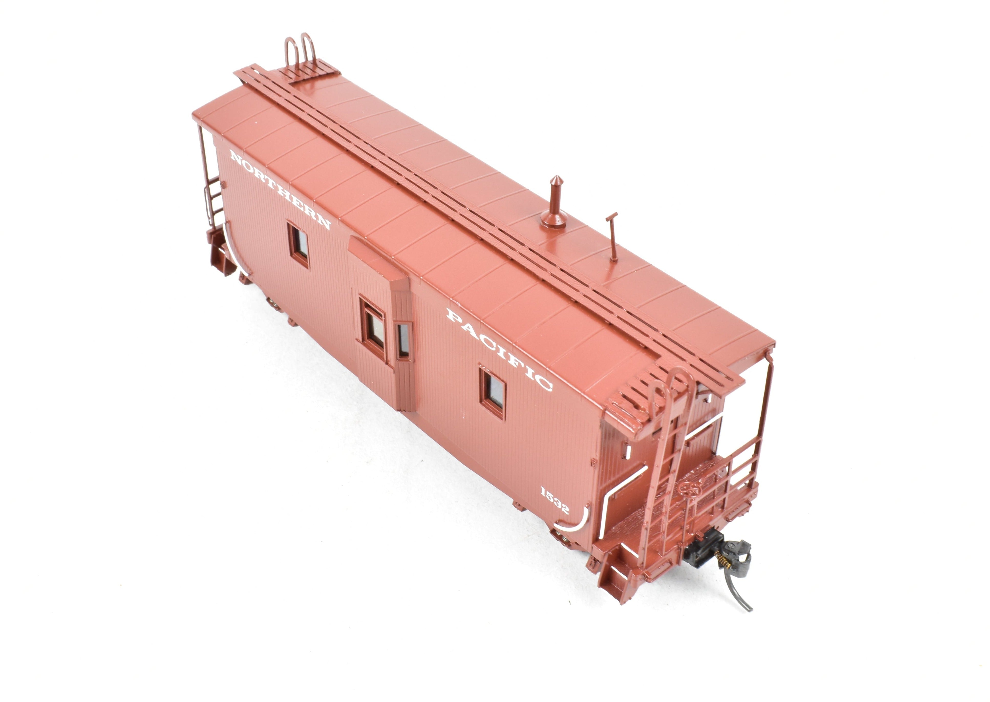 HO Scale Brass Northern Pacific Wood Bay Window Caboose FP No. 1532 by OMI