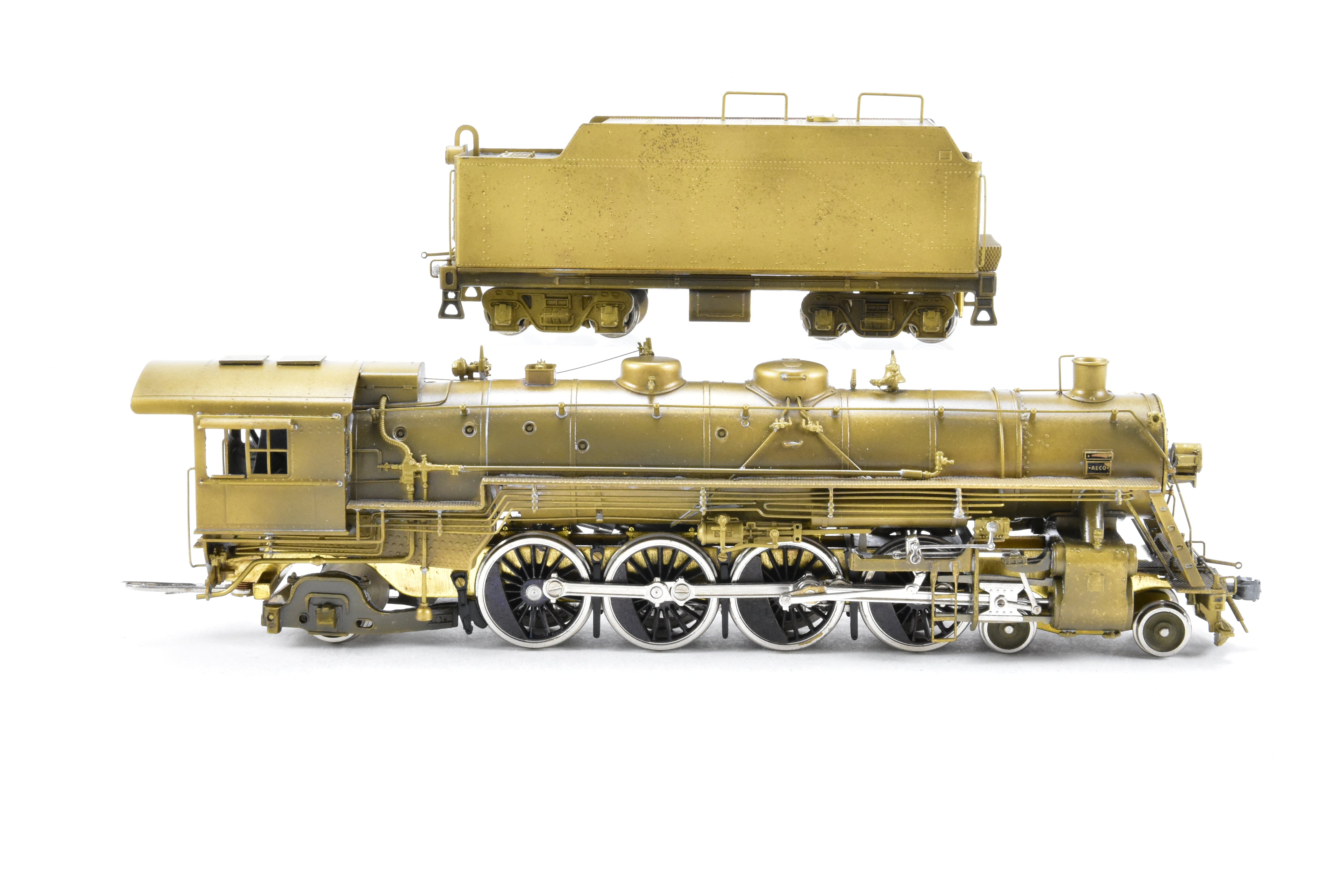 High - Quality HO Scale Brass Pacific Fast Mail (PFM) Model Train - United Western Pacific 4 - 8 - 2 MT - 44 Mountain Locomotive