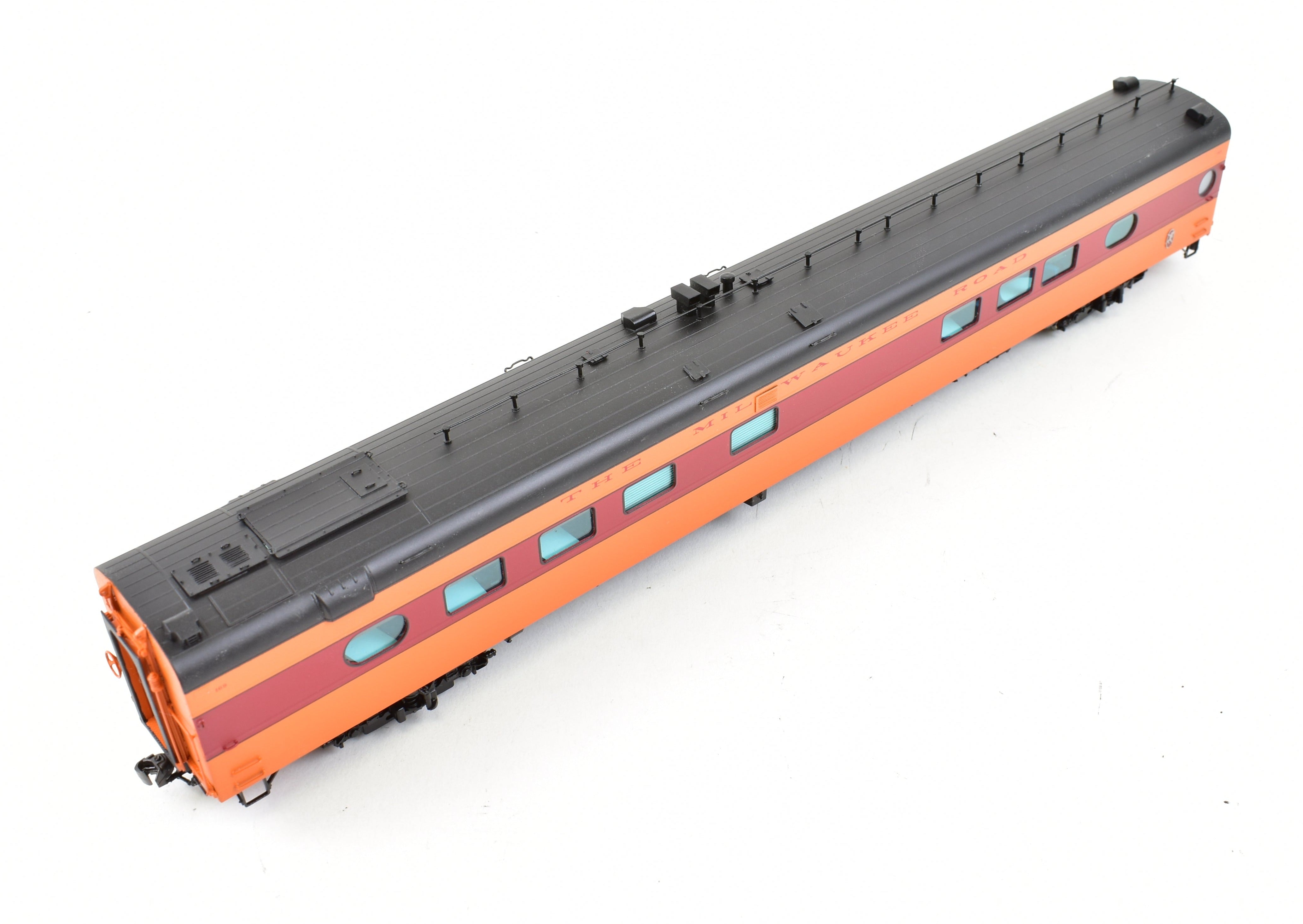 HO Scale Brass Railway Classics Milwaukee Road (MILW) Diner Lounge Model, Factory Painted with Road Number 169