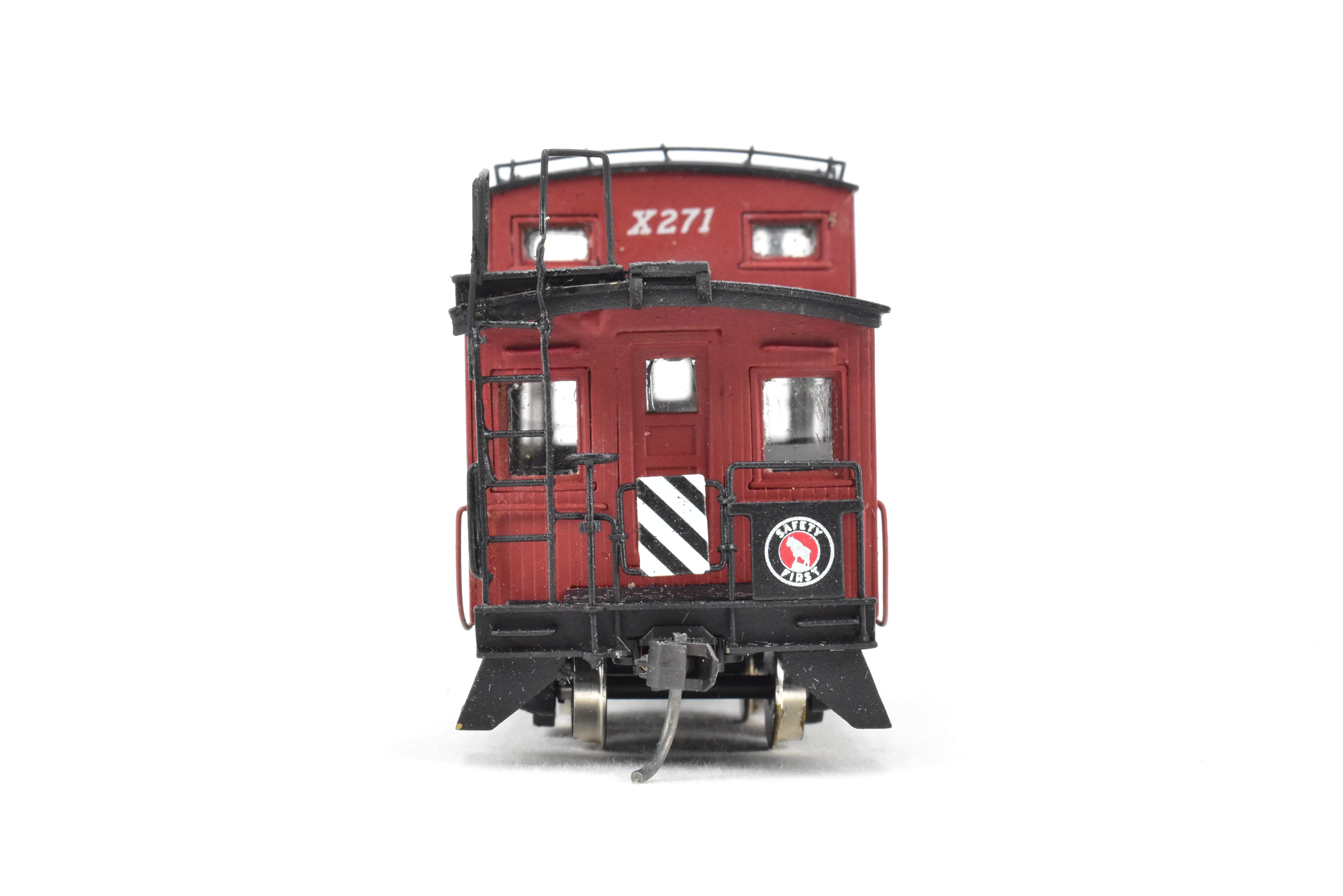 HO Scale Brass Model Train Caboose - OMI (Overland Models, Inc.) GN (Great Northern) 30 - Foot Plywood - Sheathed Caboose C/P X271