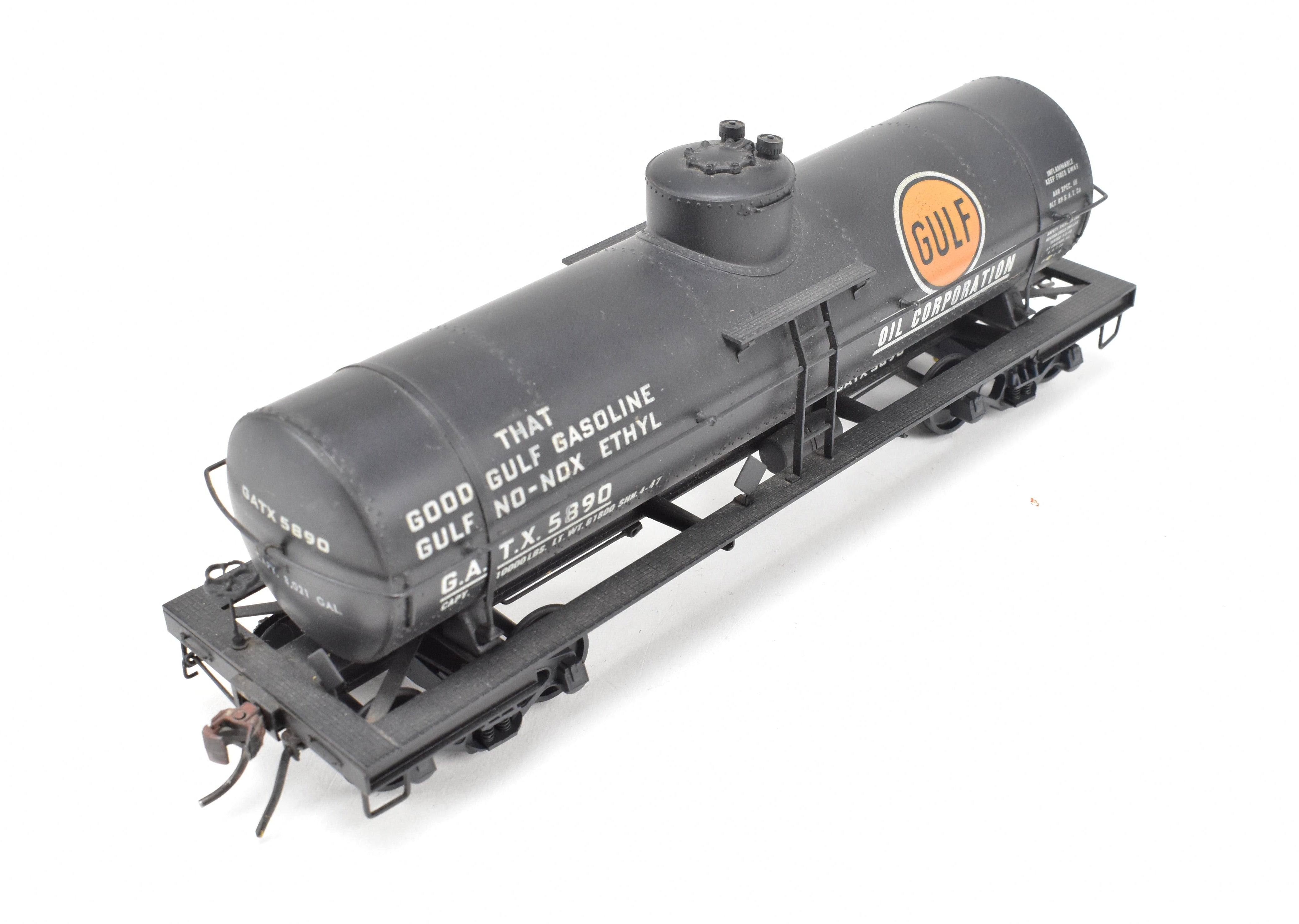 O Scale Model Train - Brass U.S. Hobbies GATX General American 8,000 Gallon Single - Dome Tank Car for Canadian Pacific (CP), Custom - Painted Gulf Oil Corporation Style (GATX 5890), Without Original Box