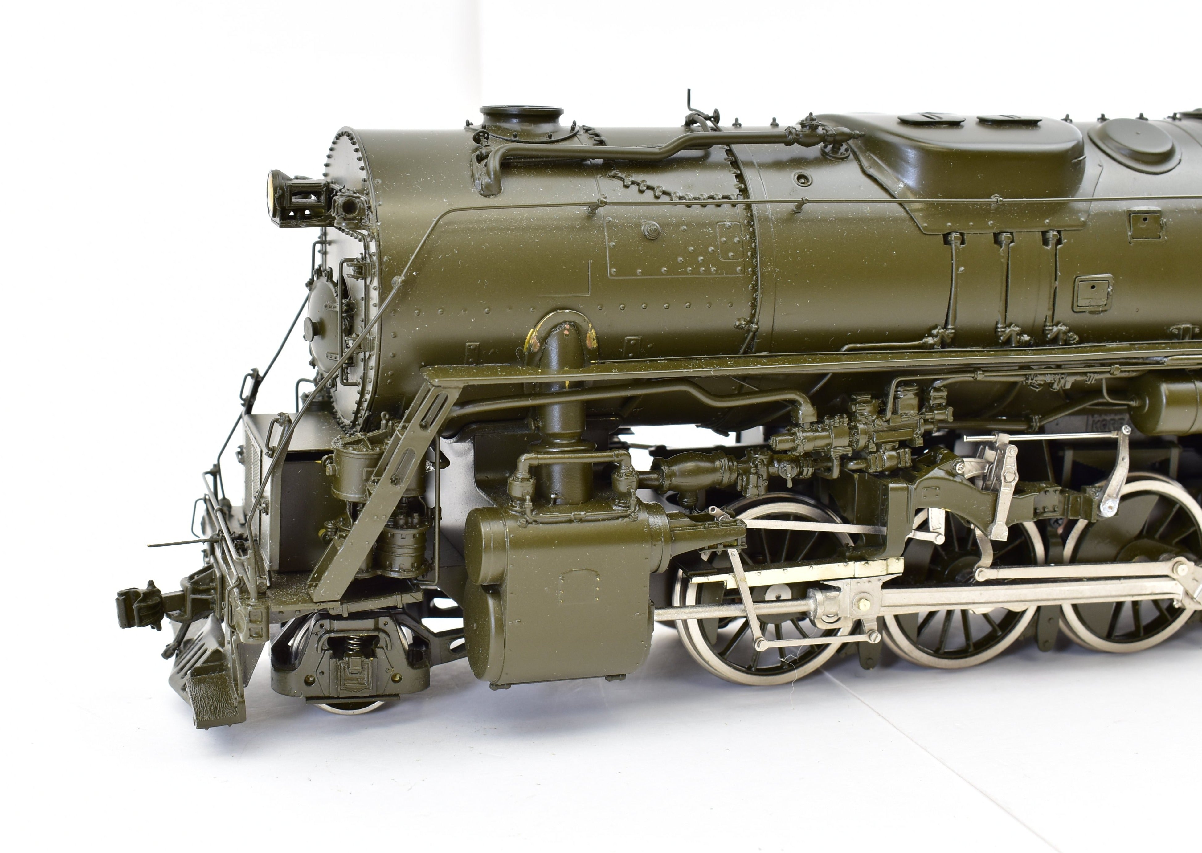 O Scale Brass Model Train - Overland Models, Inc. Pittsburgh & Lake Erie A-2 2-8-4 Factory Painted by Ajin in Korea