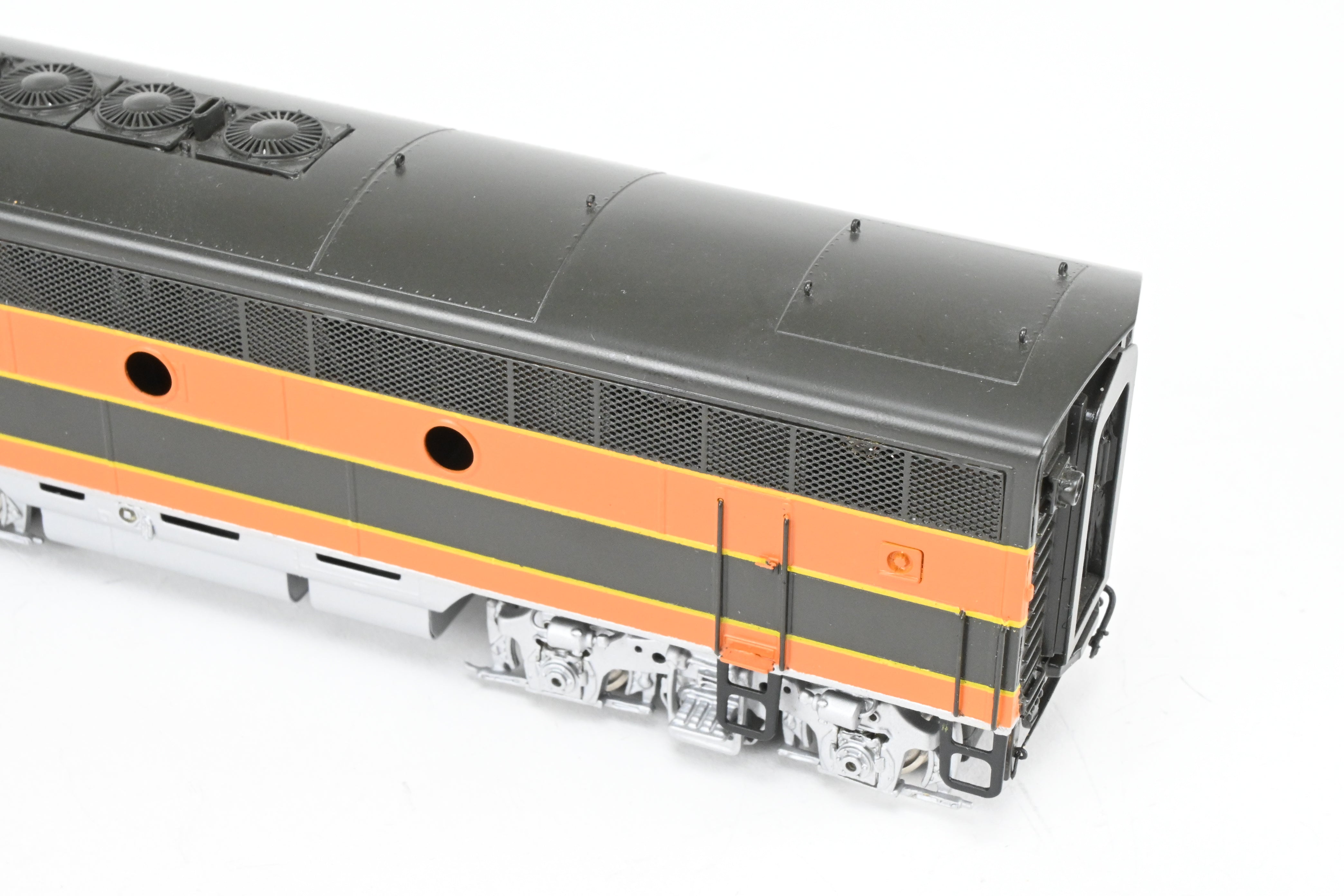 HO Scale Brass Model Train - Oriental Limited Great Northern EMD F3A/F3B 1500 HP Phase II/III FP Passenger Scheme Replica