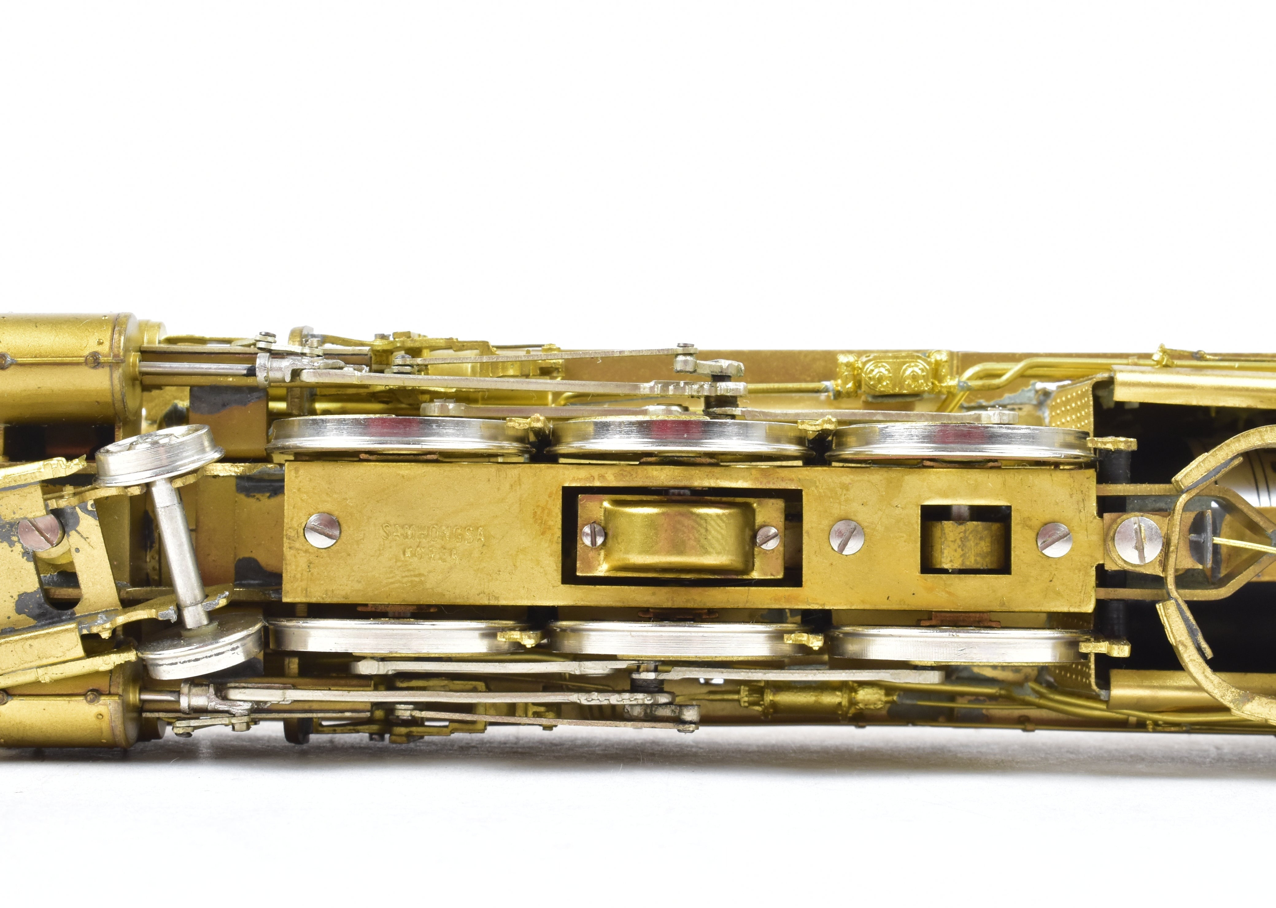 High - Quality HO Scale Brass Key Imports Model of Erie Railroad K - 5a 4 - 6 - 2 Pacific Locomotive from the 1950 Era