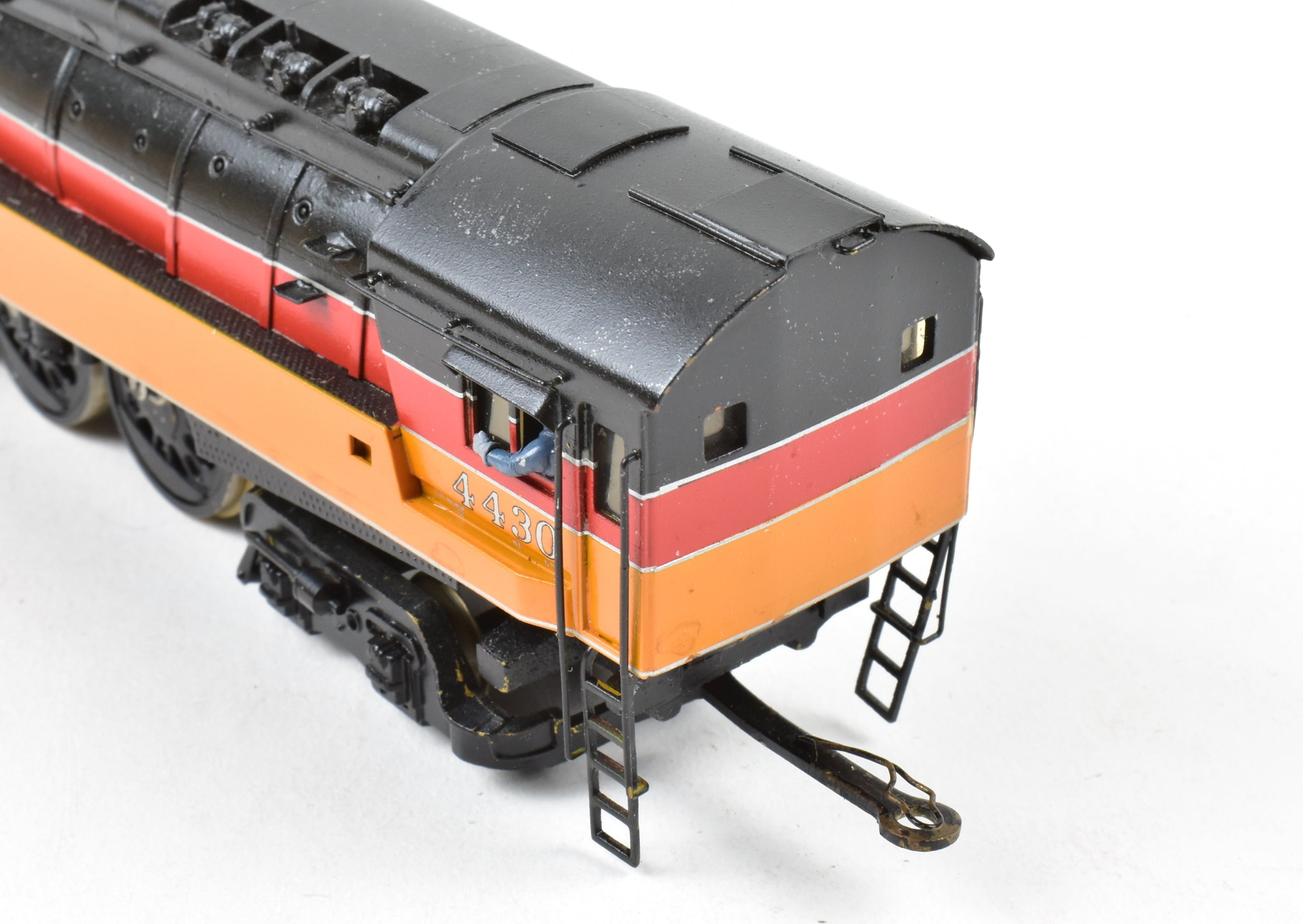 High - Quality HO Scale Brass Pacific Fast Mail (PFM) Model - United SP - Southern Pacific Class GS - 4 4 - 8 - 4 Locomotive with Custom - Painted Daylight Finish