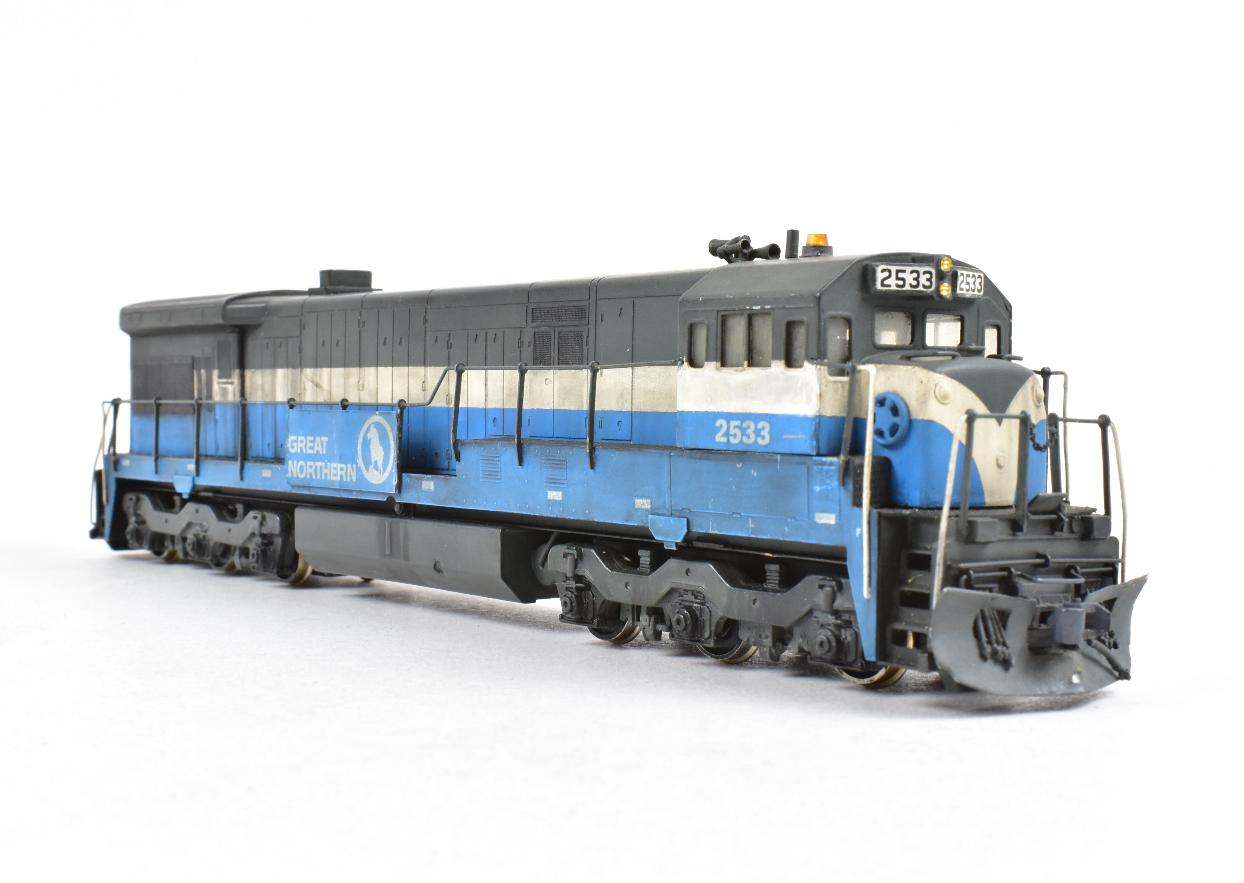 HO Scale Brass ALCO Model - Great Northern General Electric U - 33C Diesel Locomotive, CP No. 2533