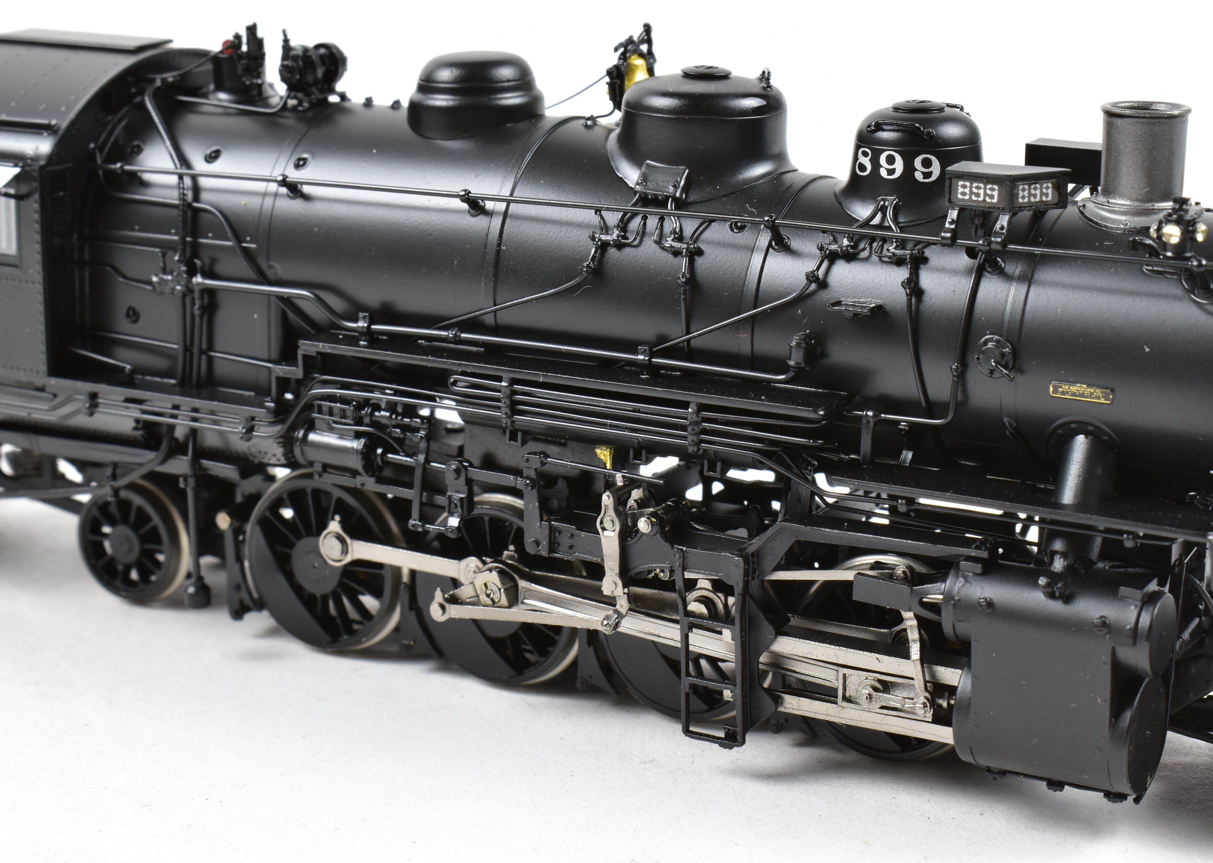 HO Scale Brass Division Point AT&SF 2-8-2 FP #899 with 8500 Gal Coal Tender