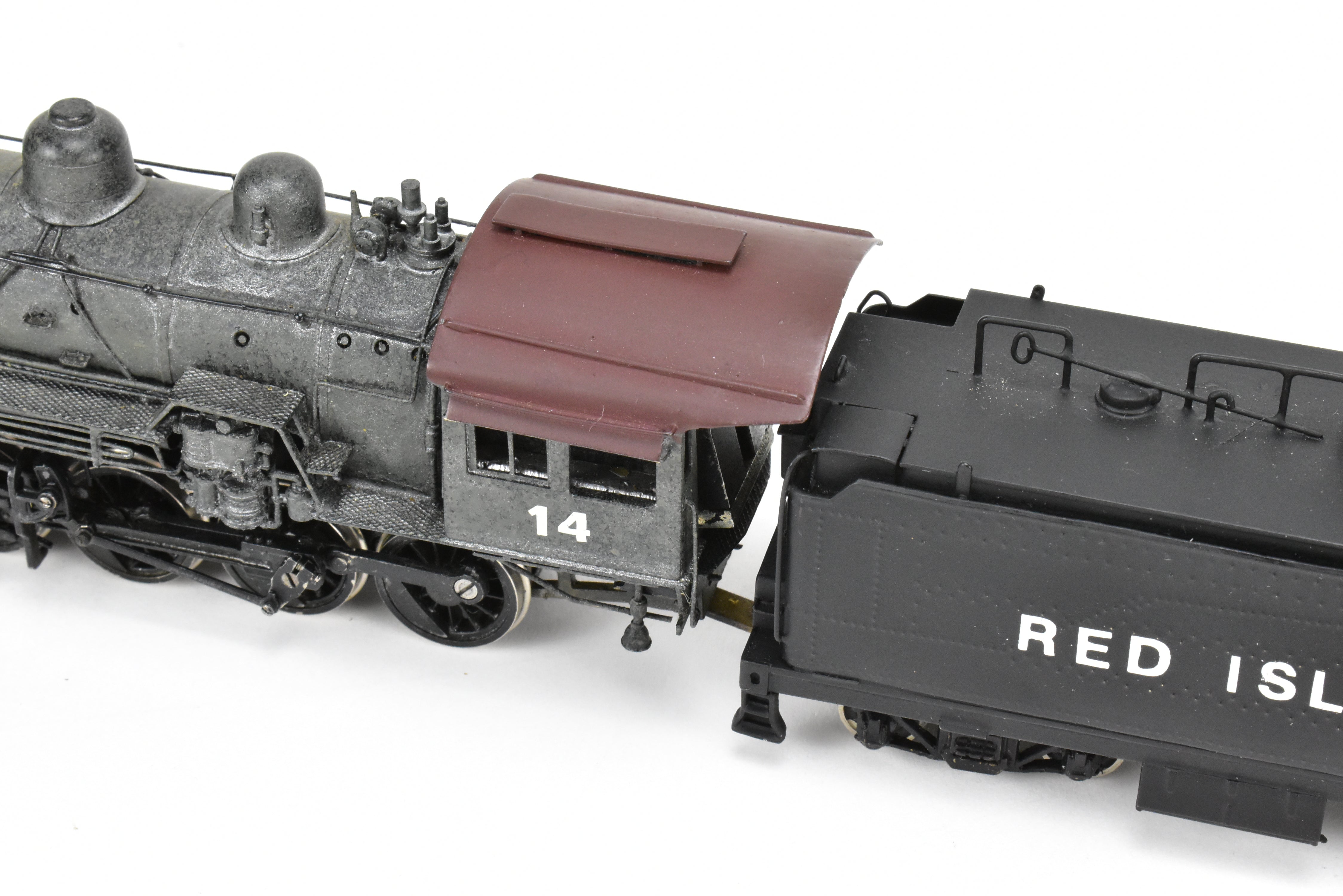High - Quality HO Scale Brass Pacific Fast Mail Model Train - United ATSF - Santa Fe 2 - 8 - 0 Consolidation Pacific Fast Mail in Private Road Red Island #14, Sold As - Is Condition