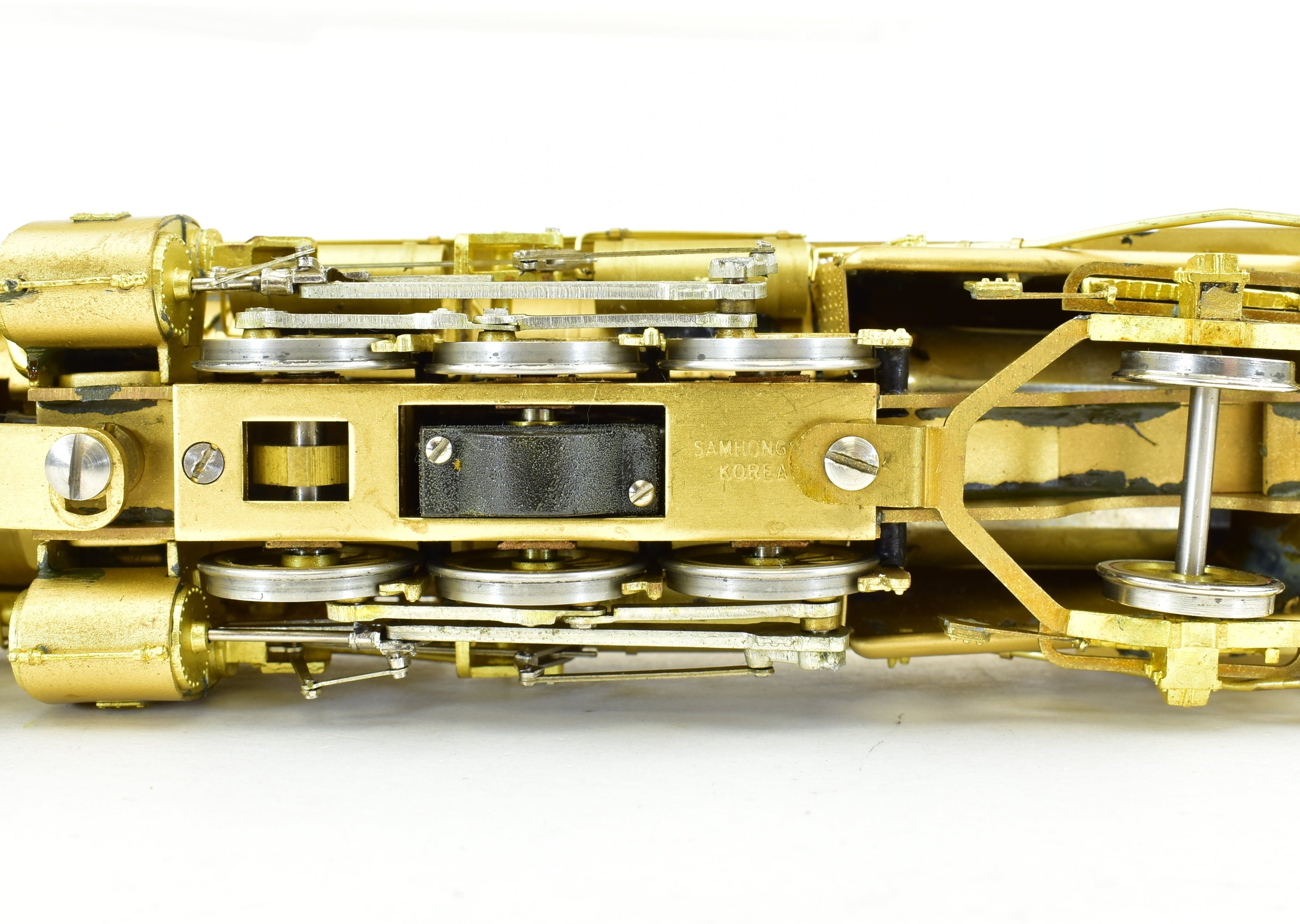 HO Scale Brass Key Imports Chesapeake & Ohio H-6 2-6-6-2 Mallet Steam Locomotive Model with 12VC Vanderbilt Tender