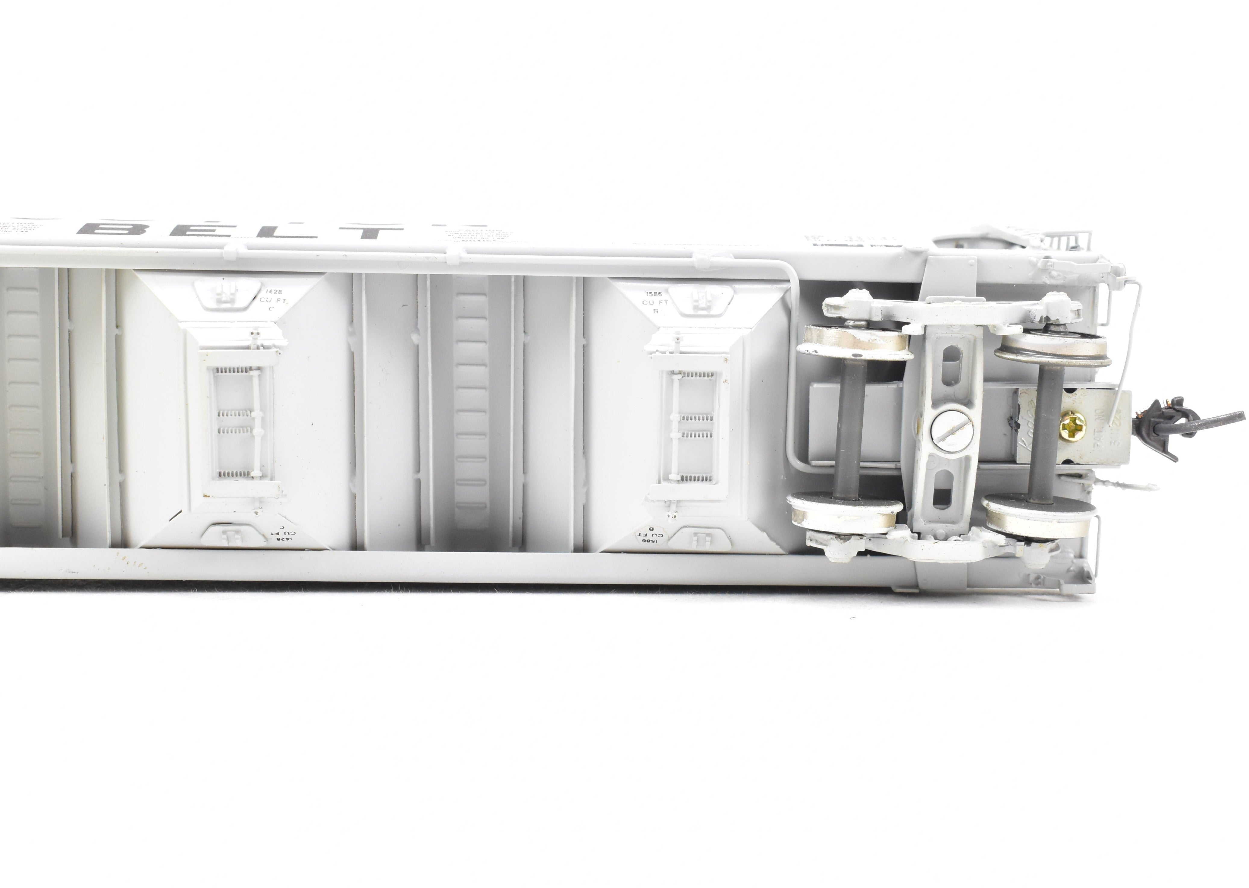 HO Scale Brass Model Train - Overland Models, Inc. (OMI) SSW - Cotton Belt ACF 3 - Bay Centerflow 4650 Covered Hopper with 6 Round Hatches, Car Number CP 78749