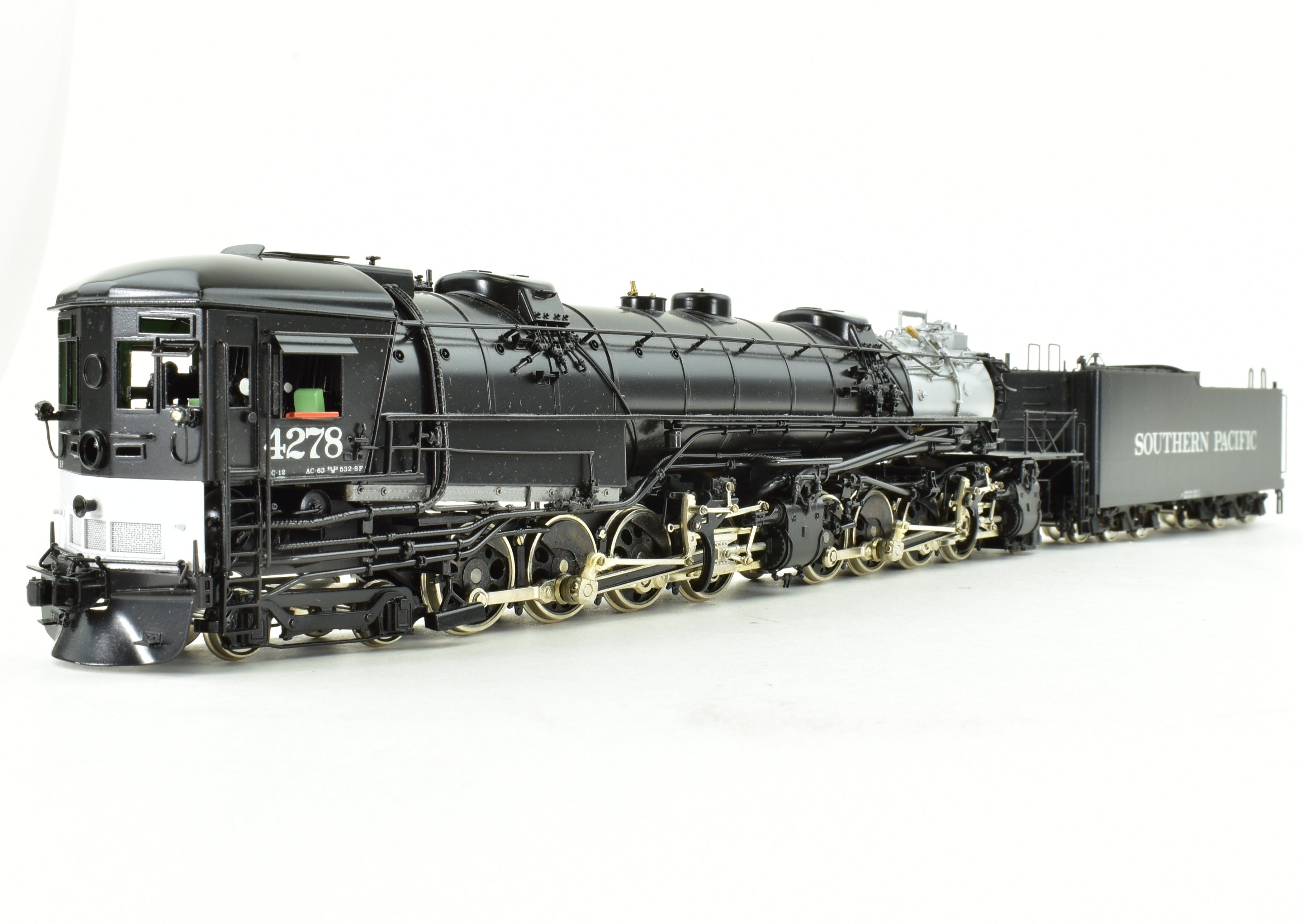 HO Scale Brass Model Train - Tenshodo SP Southern Pacific AC - 12 4 - 8 - 8 - 2 Cab Forward Factory Painted Locomotive from 1976 Production Run