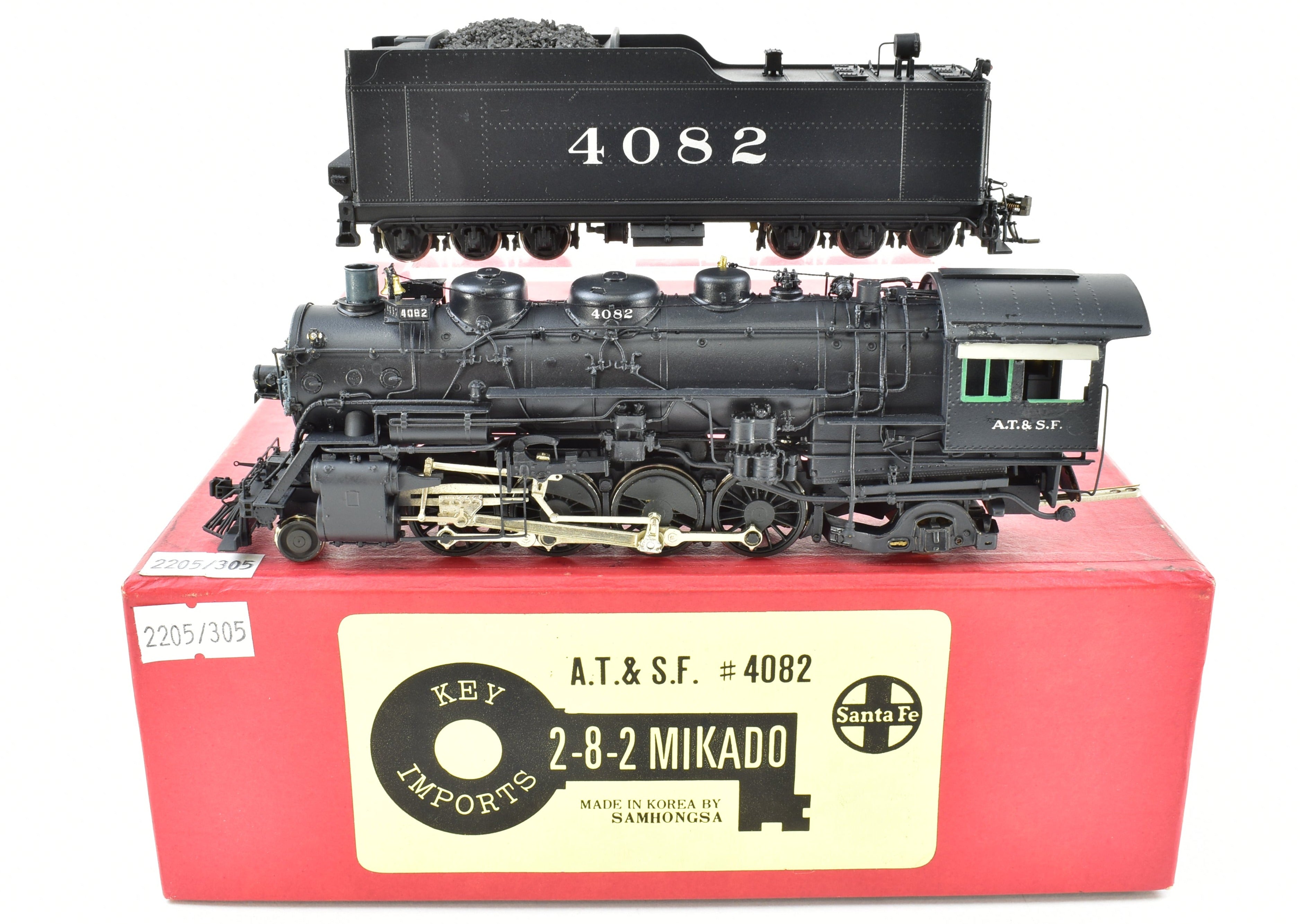 High - Quality HO Scale Brass Steam Locomotive Key Imports ATSF - Santa Fe 2 - 8 - 2 Mikado Pro - Painted Model No. 4082