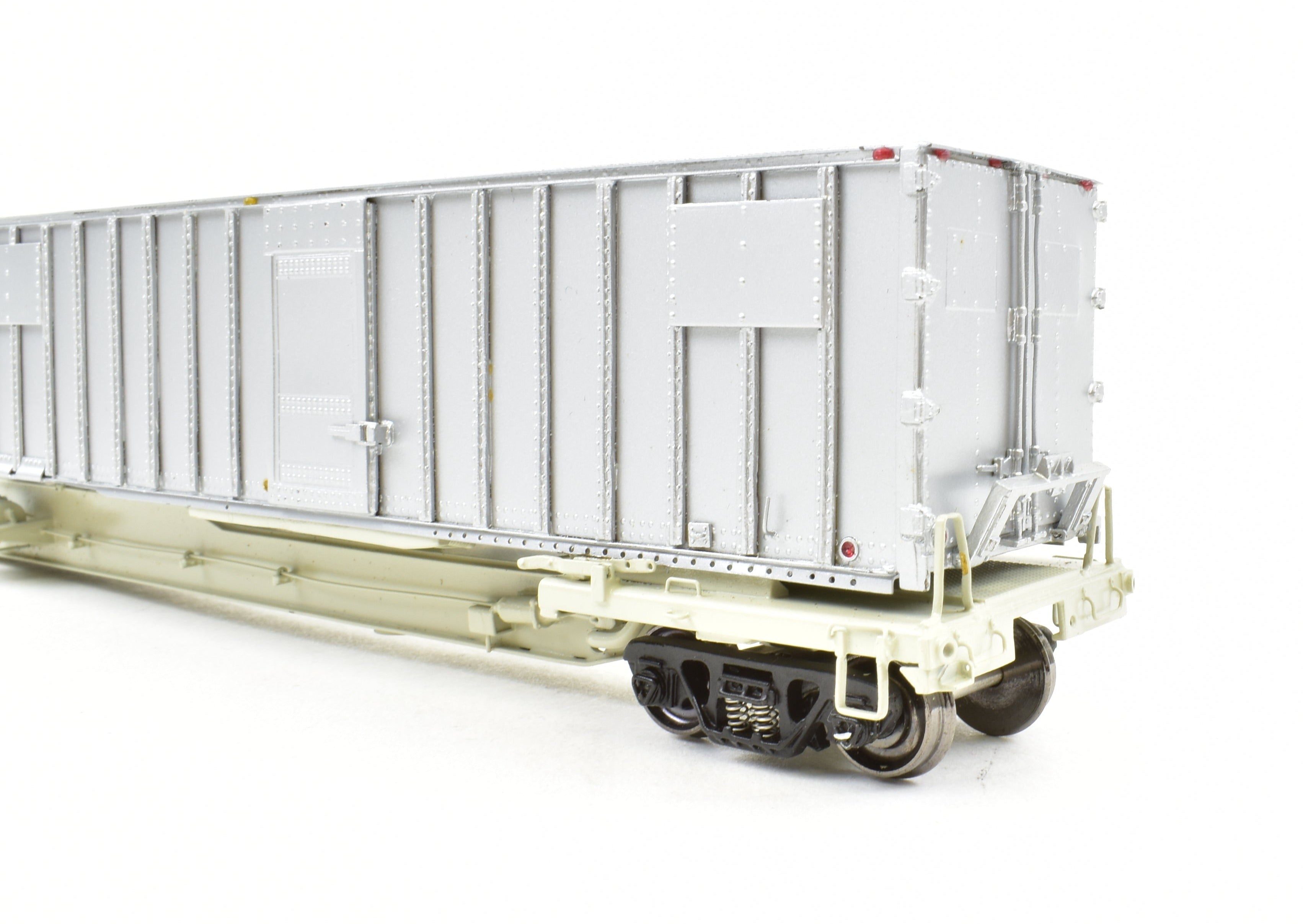 HO Scale Brass NYC - New York Central Flexi - Van Mk II 80' Flat Car with Trailers from Overland Models, Inc. (FP)