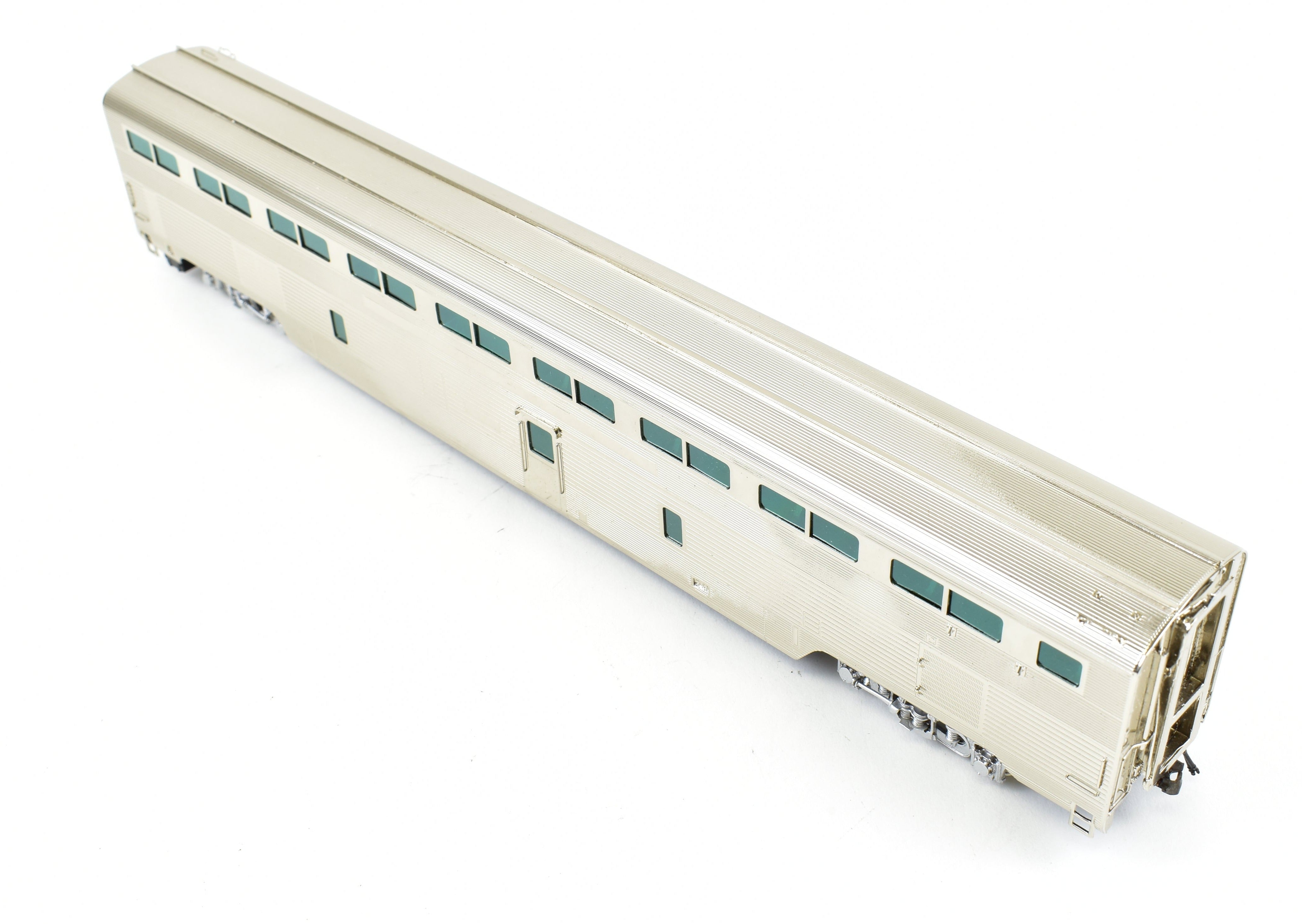 HO Scale Brass Hallmark Models ATSF - Santa Fe High - Level Transition Chair Car of the Super Crown Special Revised Version