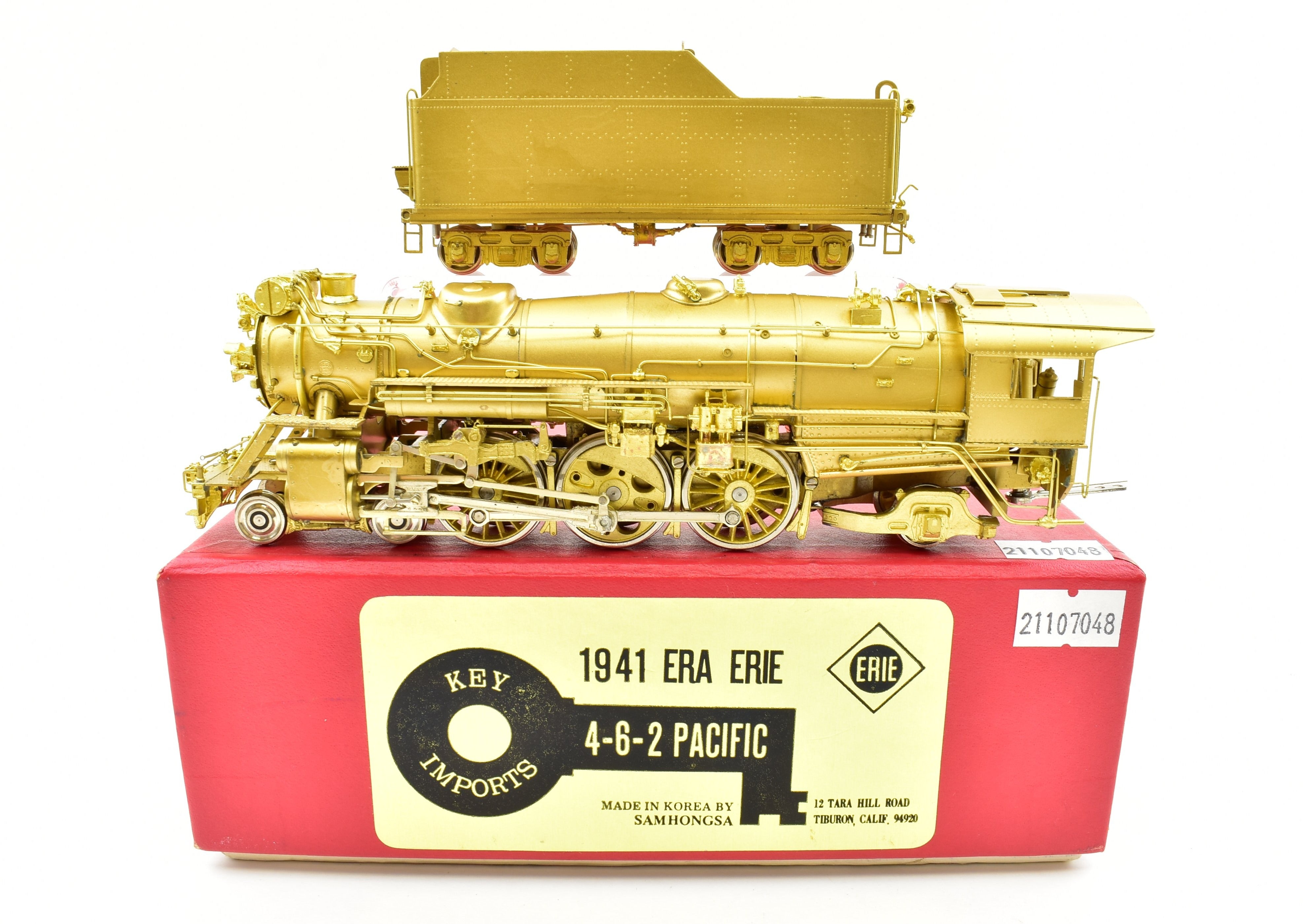HO Scale Brass Key Imports Erie Railroad K - 5a 4 - 6 - 2 Pacific Steam Locomotive Model from 1941 Era
