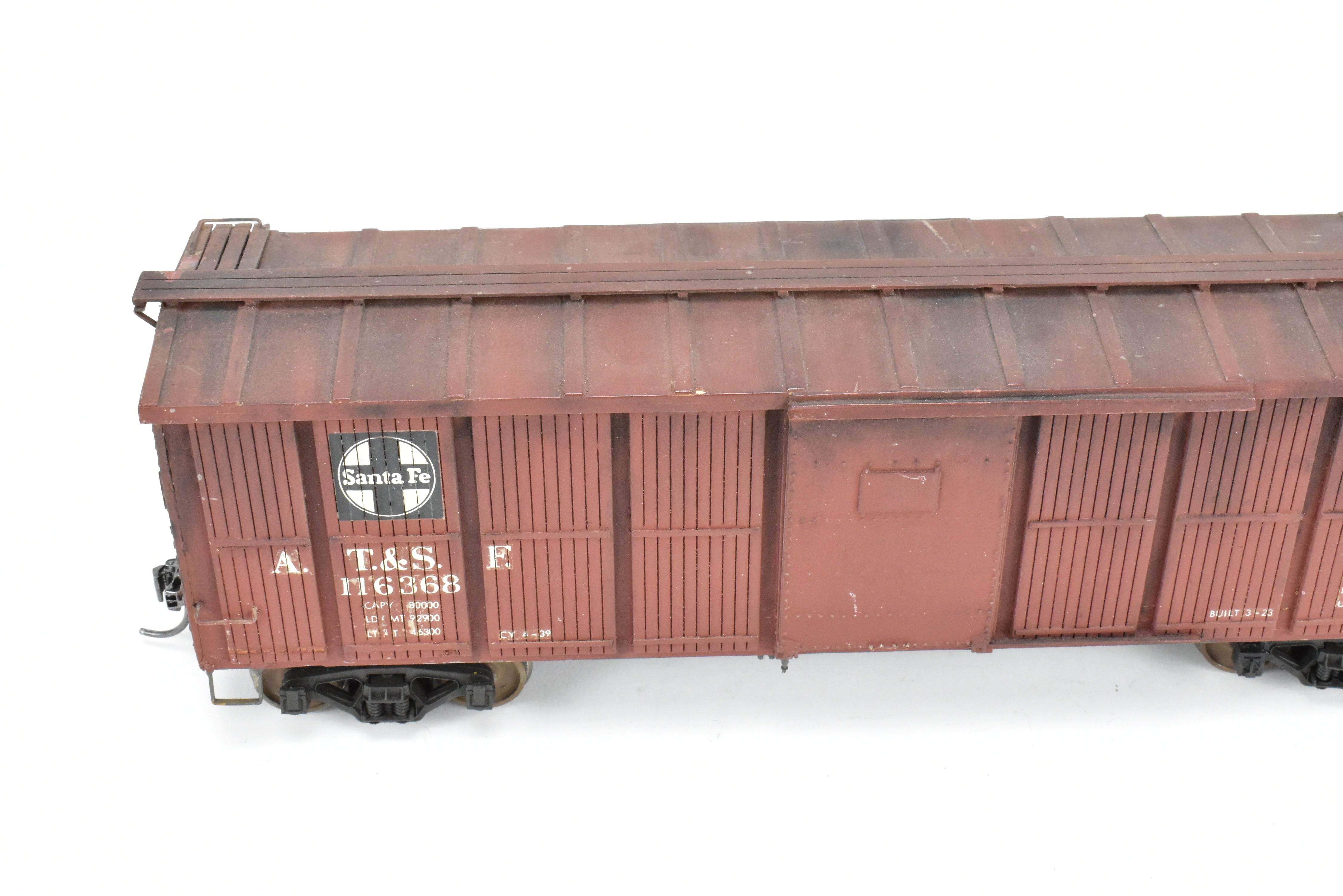 O Scale Chooch Resin ATSF - Santa Fe 40' Wood Boxcar Pro-built #116368
