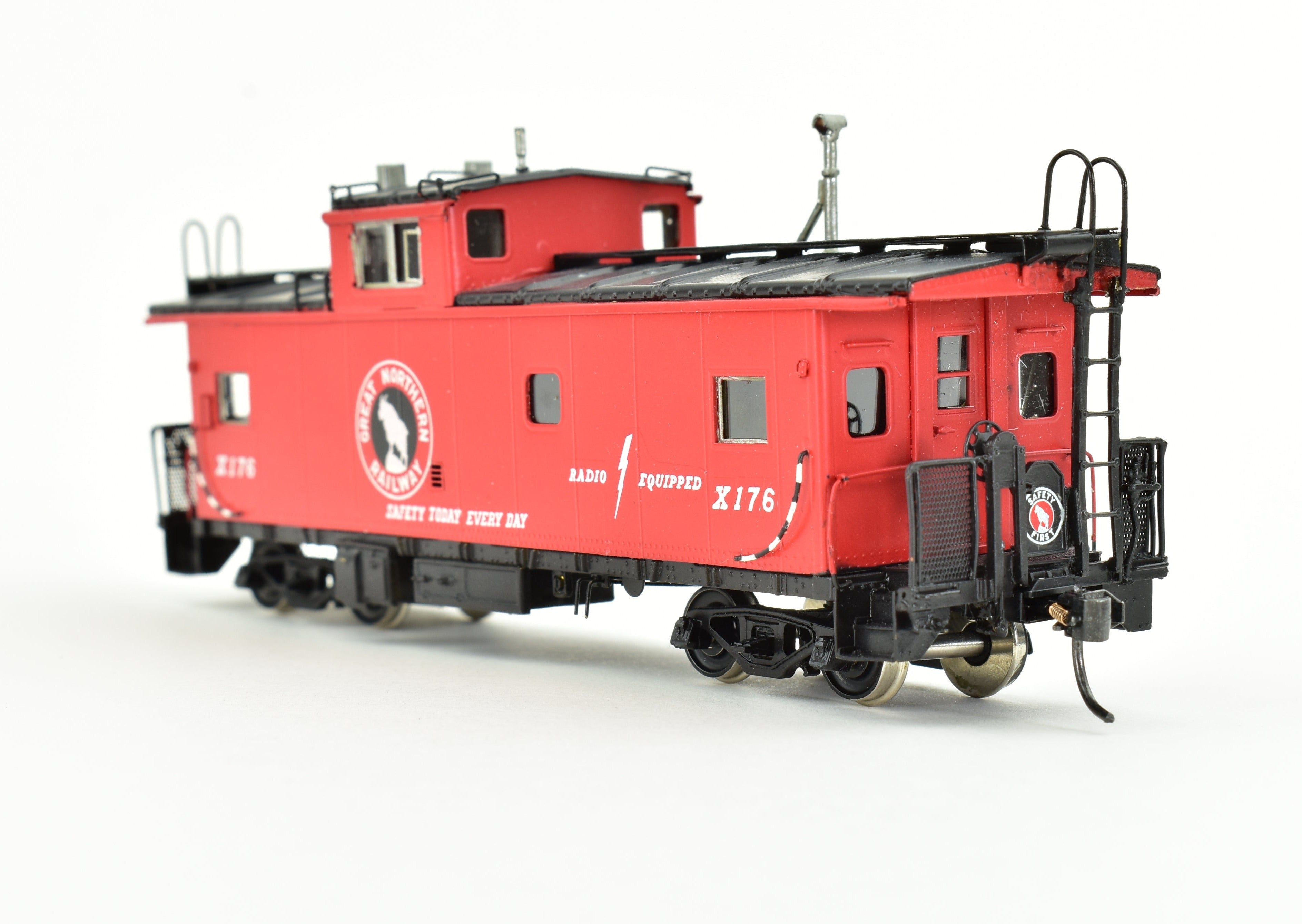 HO Scale Brass OMI - Overland Models, Inc. Great Northern GN X-176 Iron Range Caboose Model by CP