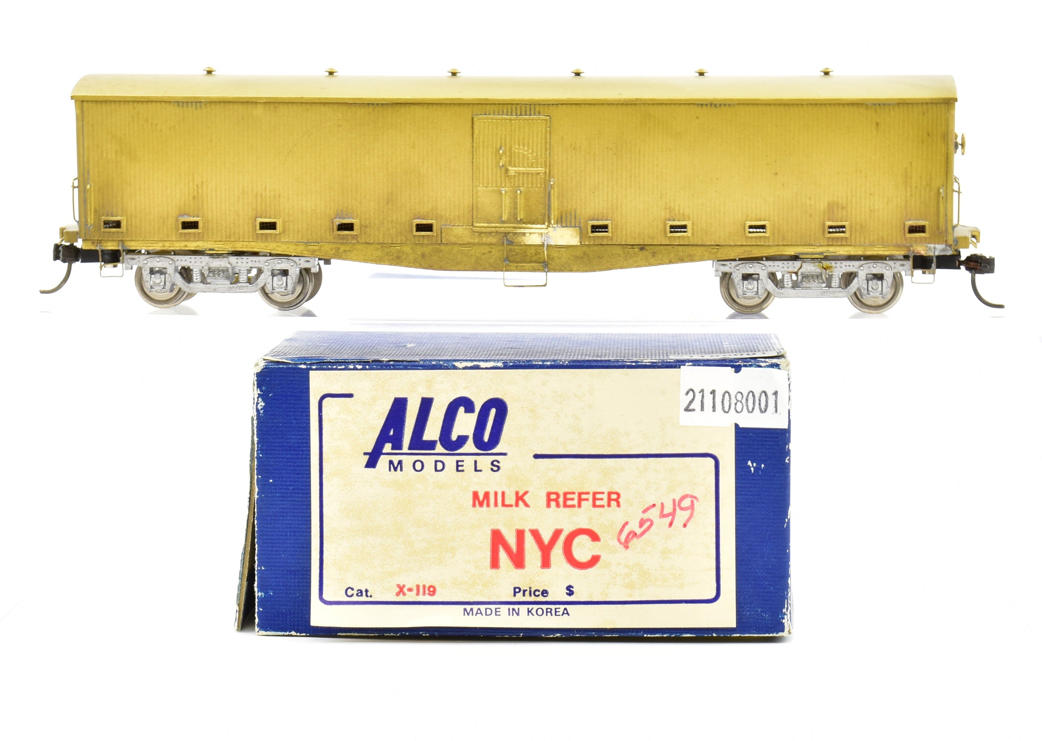 HO Scale Brass Alco Models New York Central (NYC) Milk Reefer Model with Cast Metal Trucks for Model Train Enthusiasts