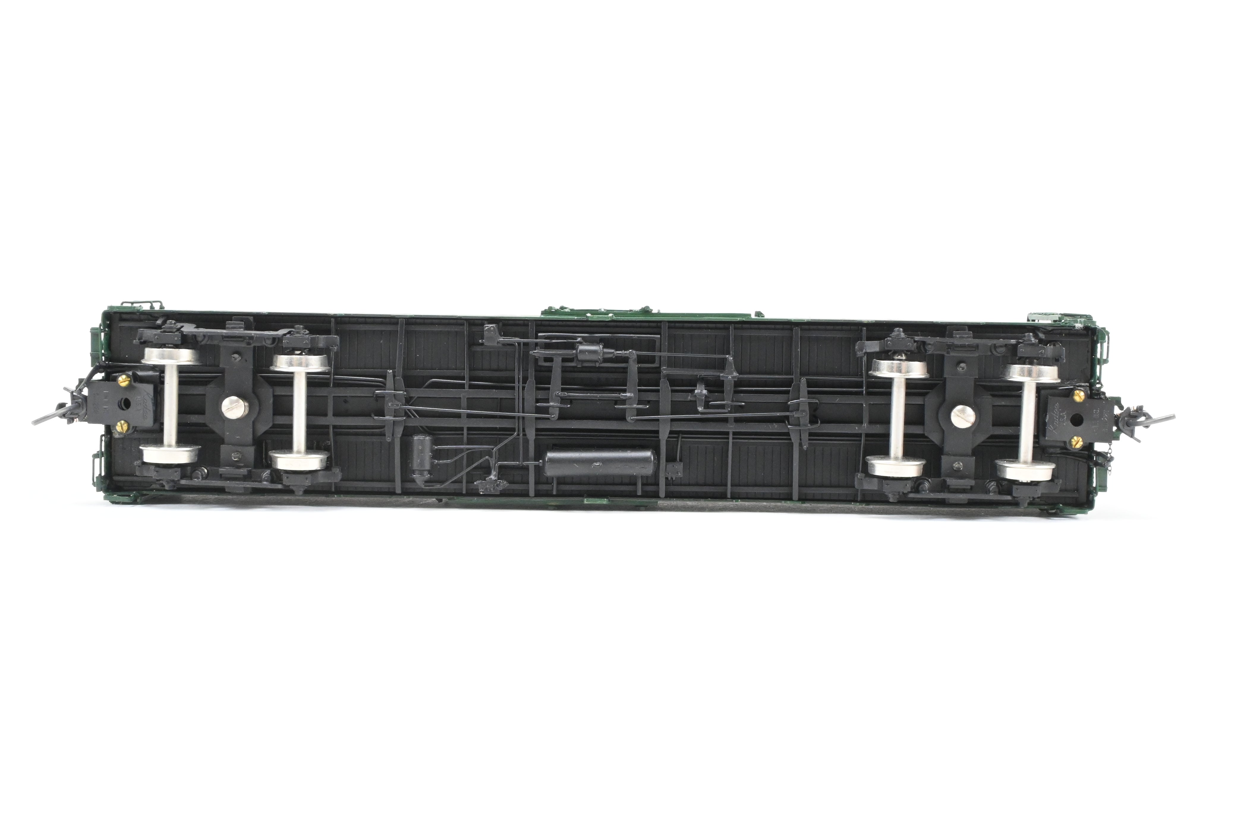 HO Scale Brass CIL - Challenger Imports REA - Railway Express Agency 52-Foot Steel Express Refrigerator Car with Later Scheme Lettering
