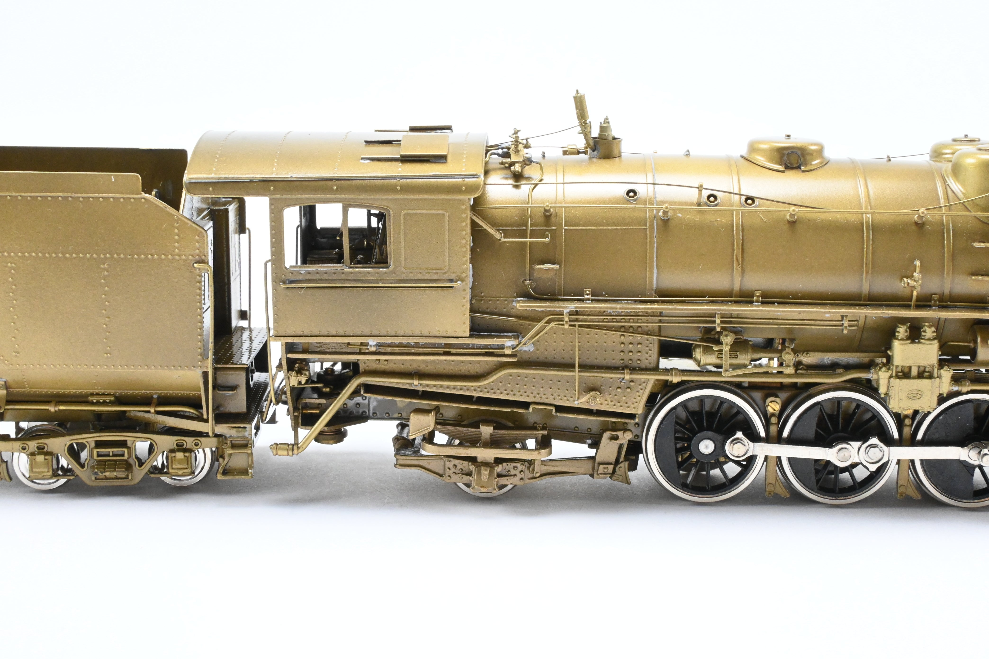 HO Scale Brass Pacific Fast Mail (PFM) Model Train - United D&RGW - Denver & Rio Grande Western 2-10-2 Early Version F-81 Crown Model with High - Detail Features