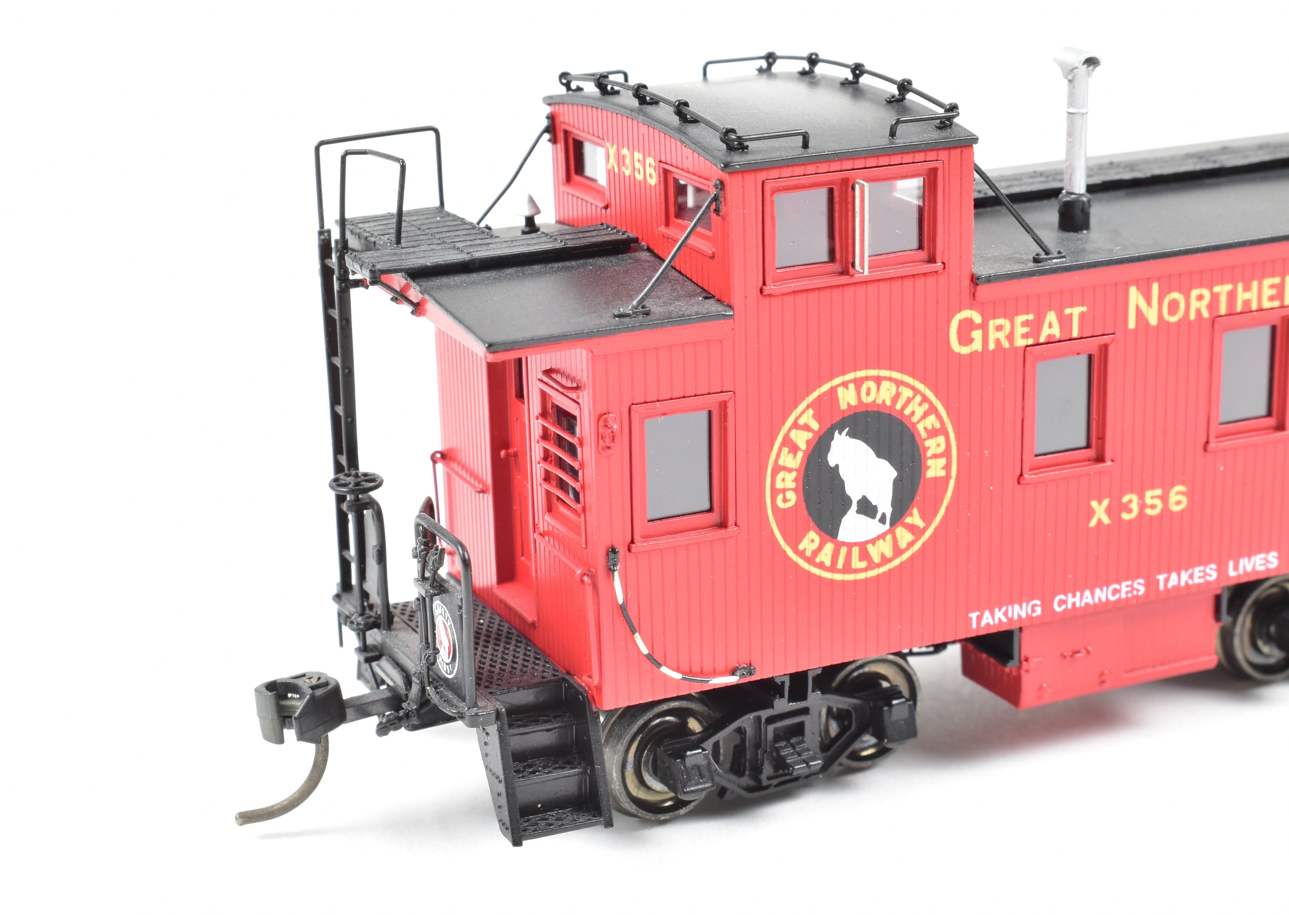 HO Scale Brass Challenger Imports Great Northern 25' Wood Caboose, Later Version X356