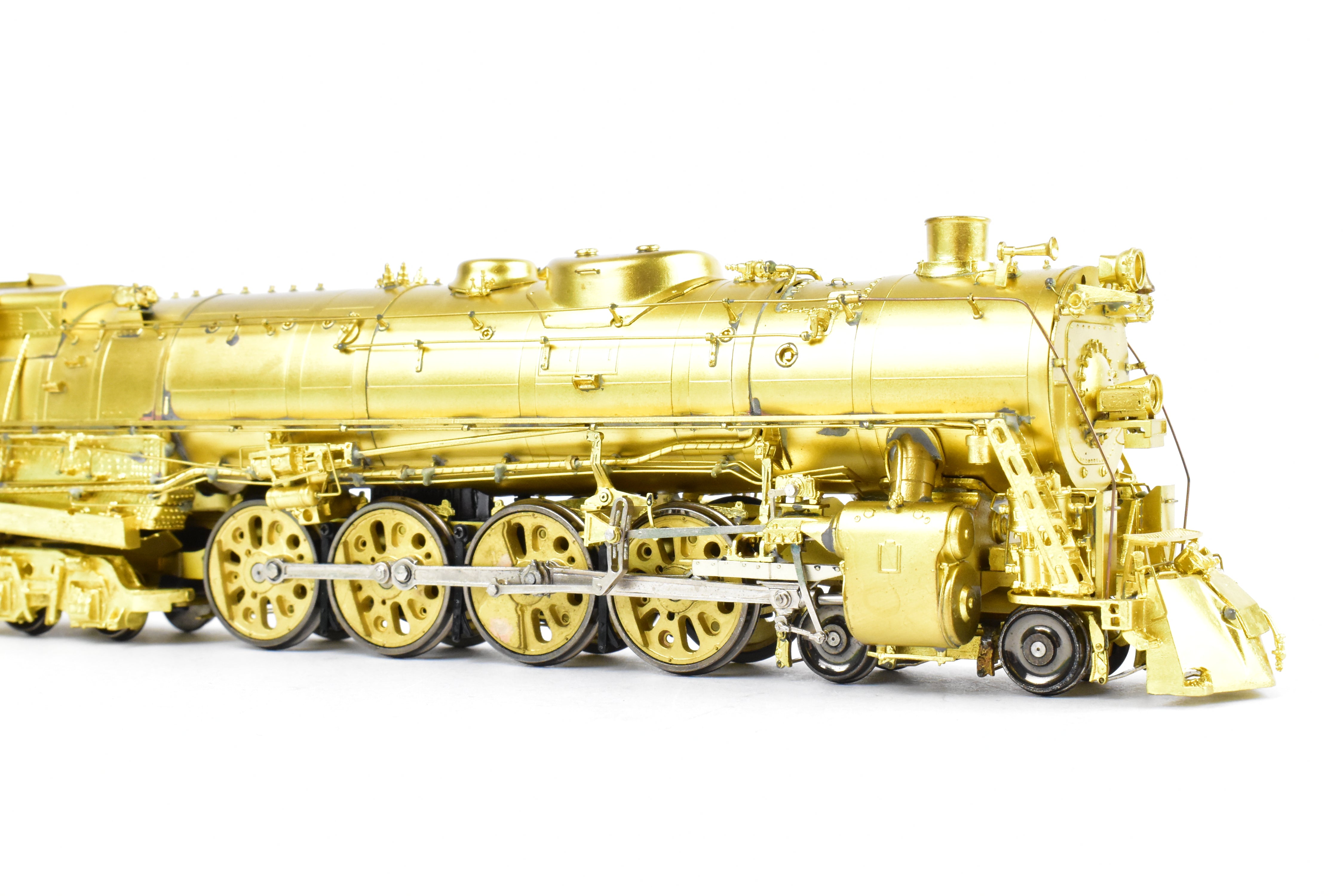HO Scale Brass Model Train - Overland Models, Inc. MILW - Milwaukee Road S2a Class 4-8-4 Steam Locomotive with Squared Boiler Front, as Rebuilt, Close Domes