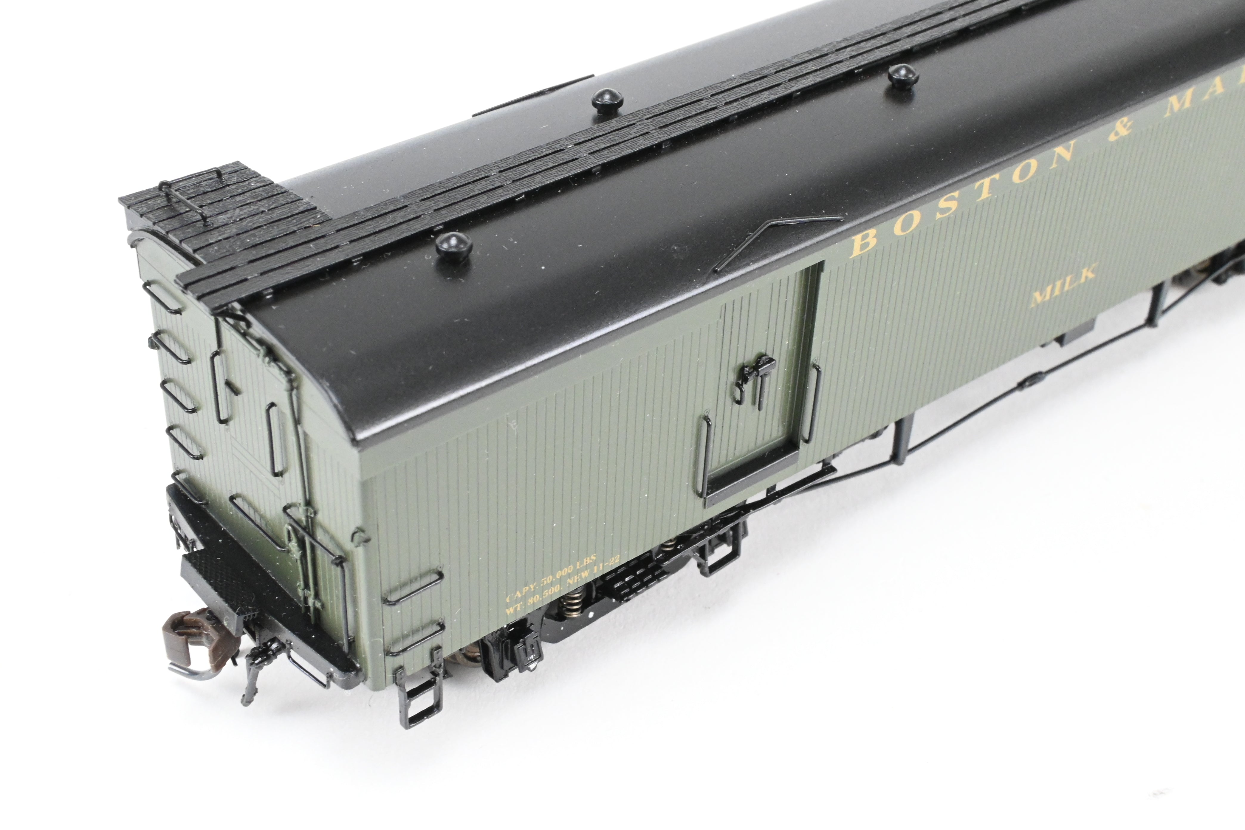 HO Scale Brass Model Railworks B&M - Boston & Maine 4-Door Wood Milk Car 1600 Series Ice Cooled Freight Product
