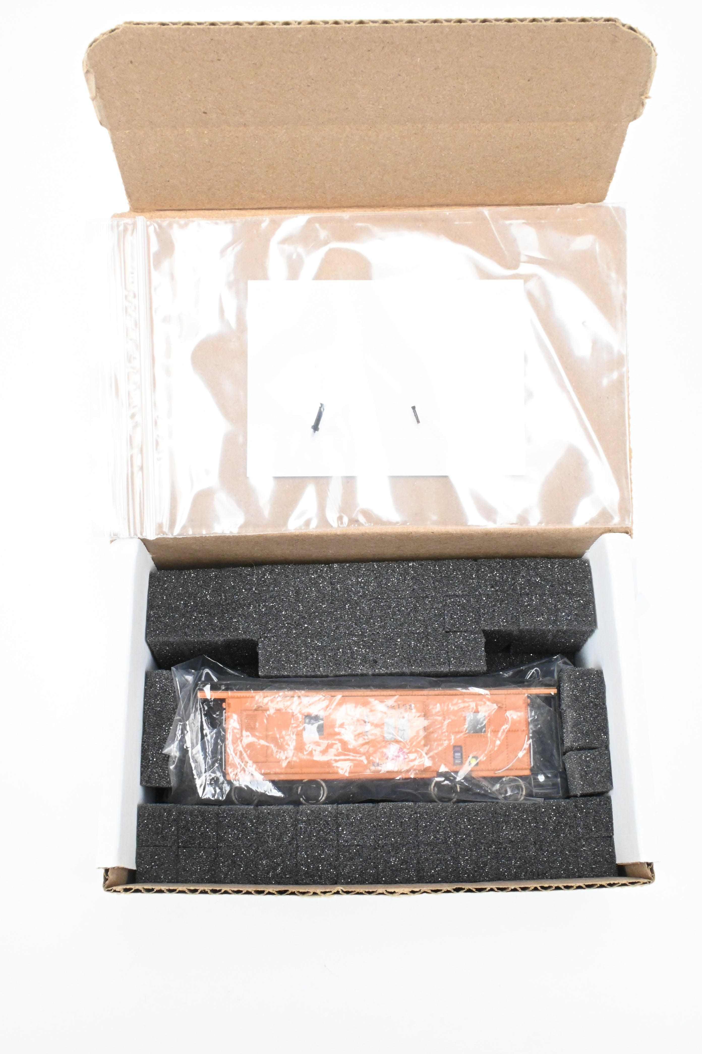 HO Scale Model Railroad - Custom Built 3D Printed Thrall Bay Window Caboose for Milwaukee Road with FP #992135 from Lines West